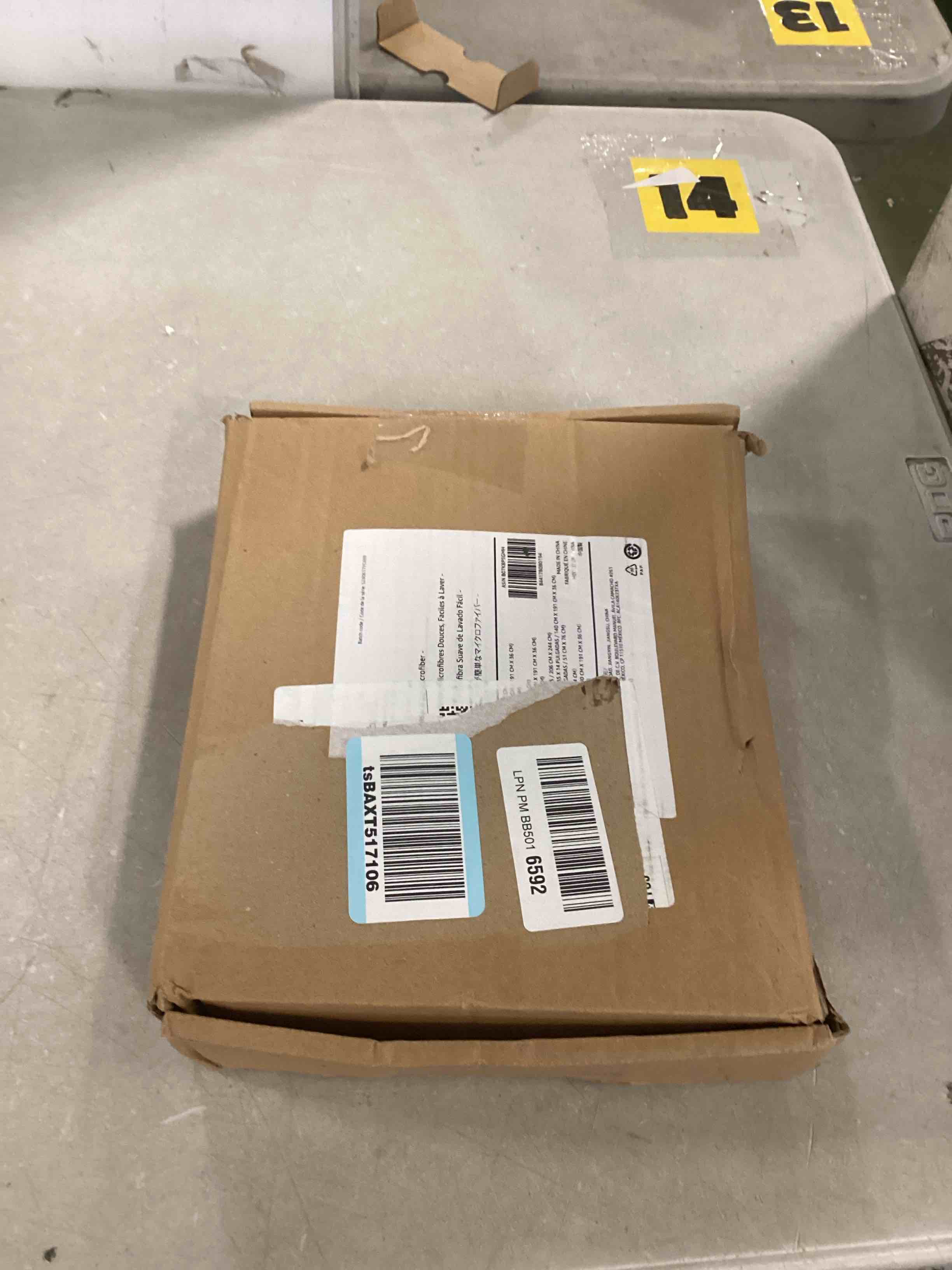 https://s3.amazonaws.com/lotting-images-prod/bidfta/PPE1828408_1733157379999.jpeg