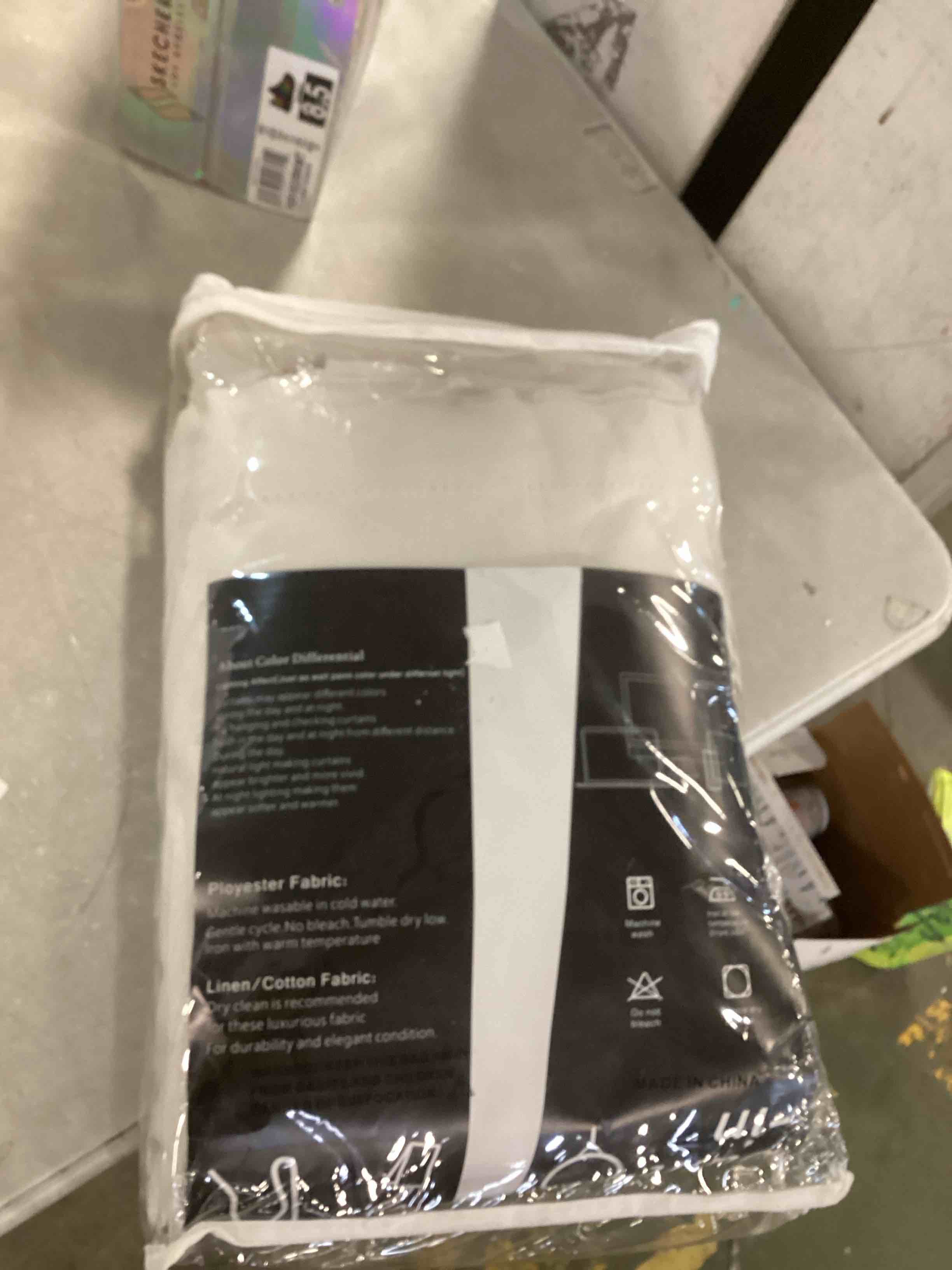 https://s3.amazonaws.com/lotting-images-prod/bidfta/PPE1828410_1733157976688.jpeg