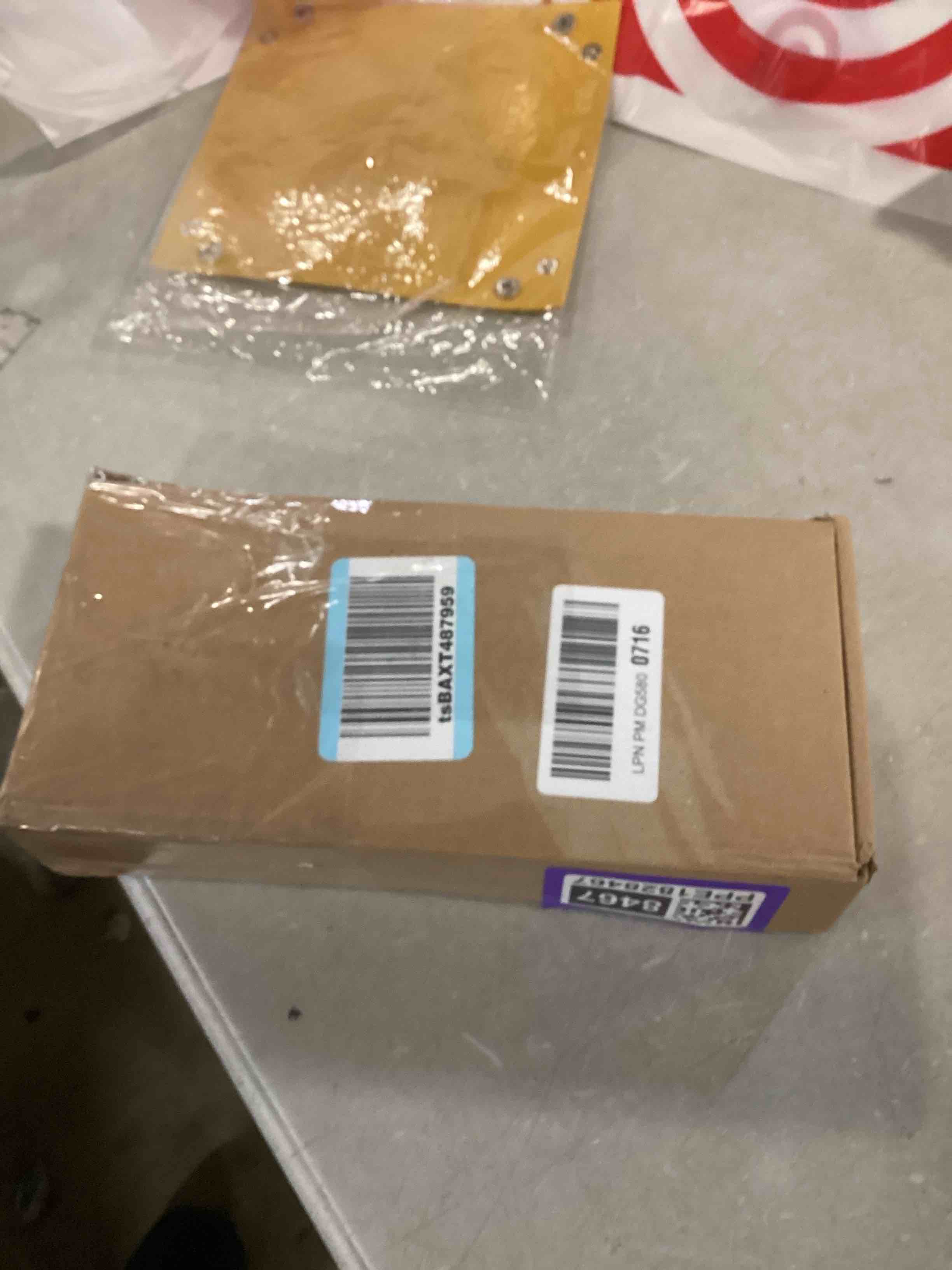 https://s3.amazonaws.com/lotting-images-prod/bidfta/PPE1828467_1733165895538.jpeg