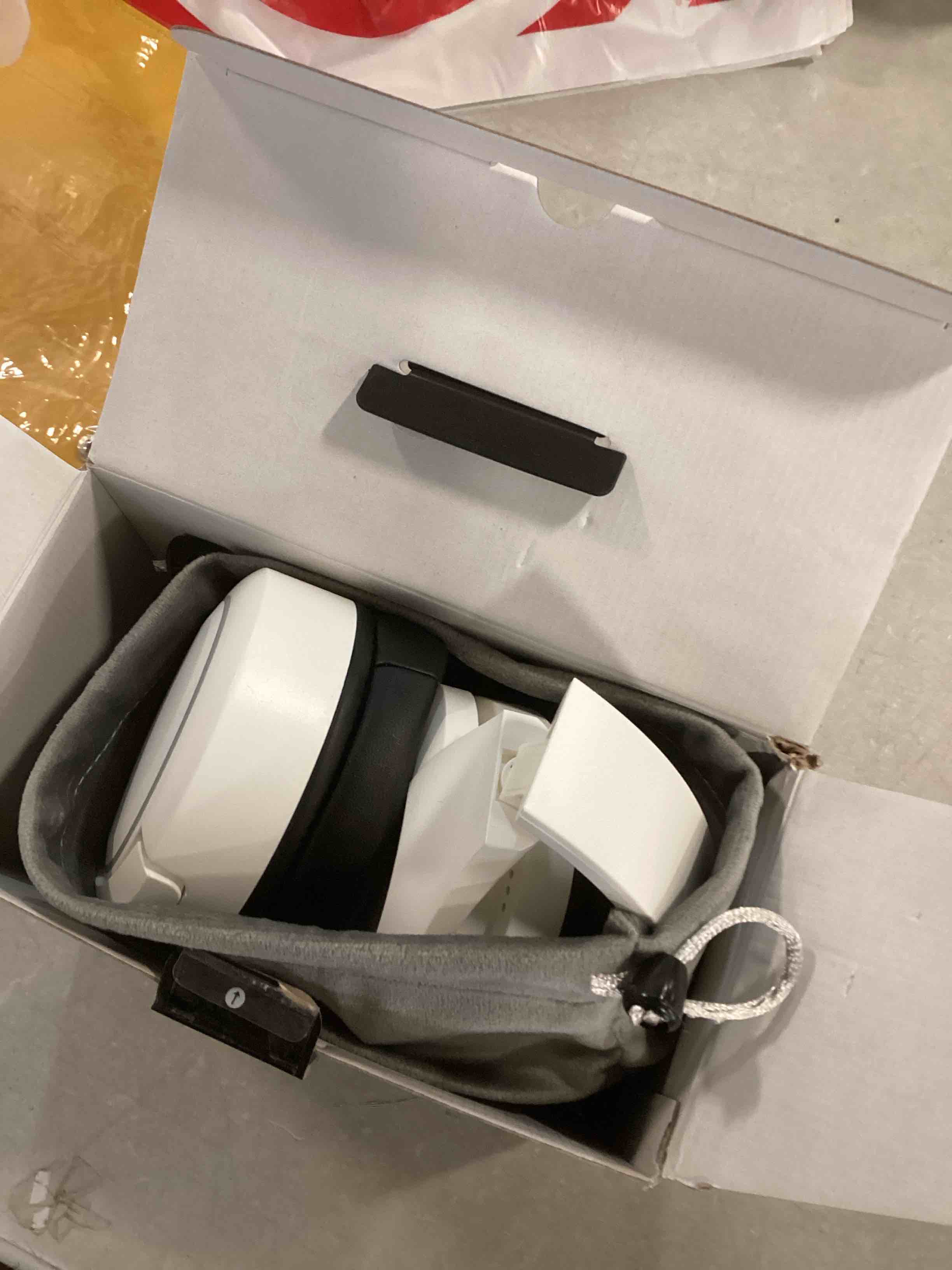 https://s3.amazonaws.com/lotting-images-prod/bidfta/PPE1828468_1733166068124.jpeg
