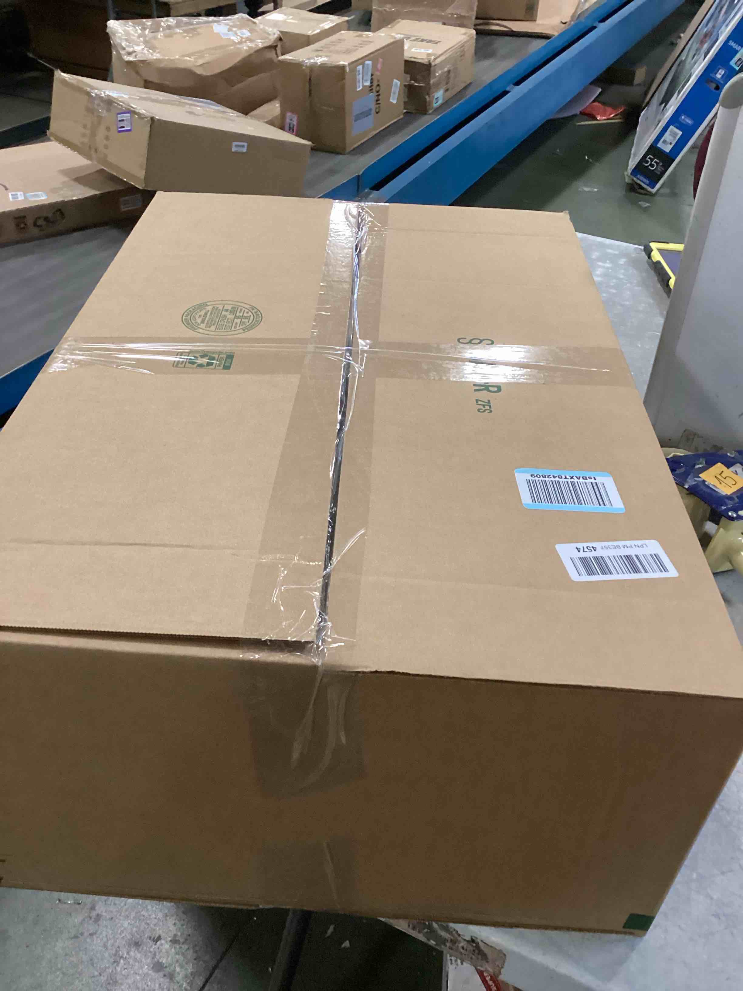 https://s3.amazonaws.com/lotting-images-prod/bidfta/PPE1828687_1733246295379.jpeg