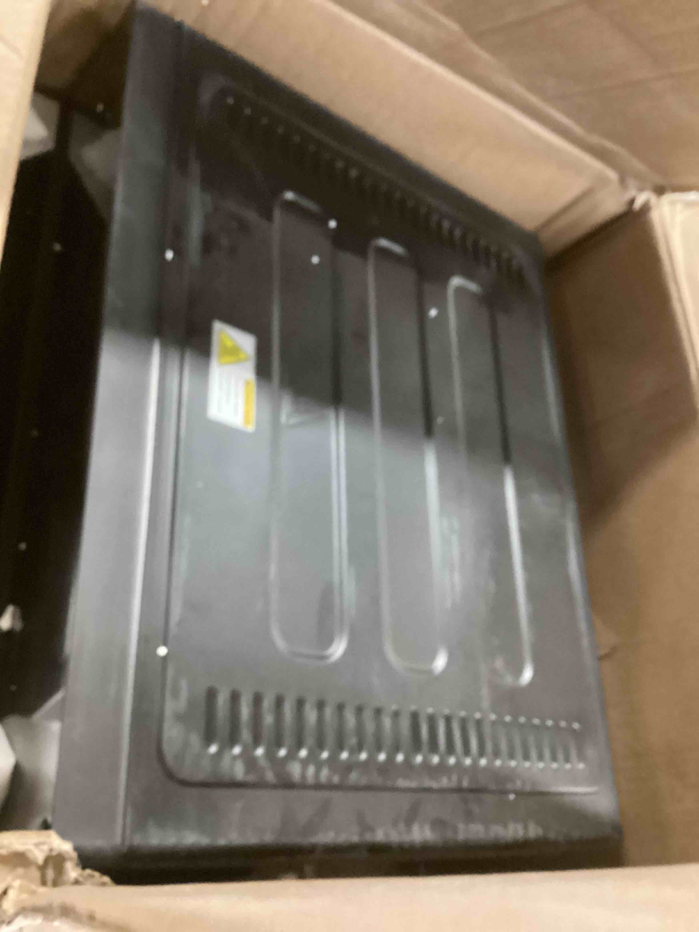 https://s3.amazonaws.com/lotting-images-prod/bidfta/PPE1828728_1733252438910.jpeg