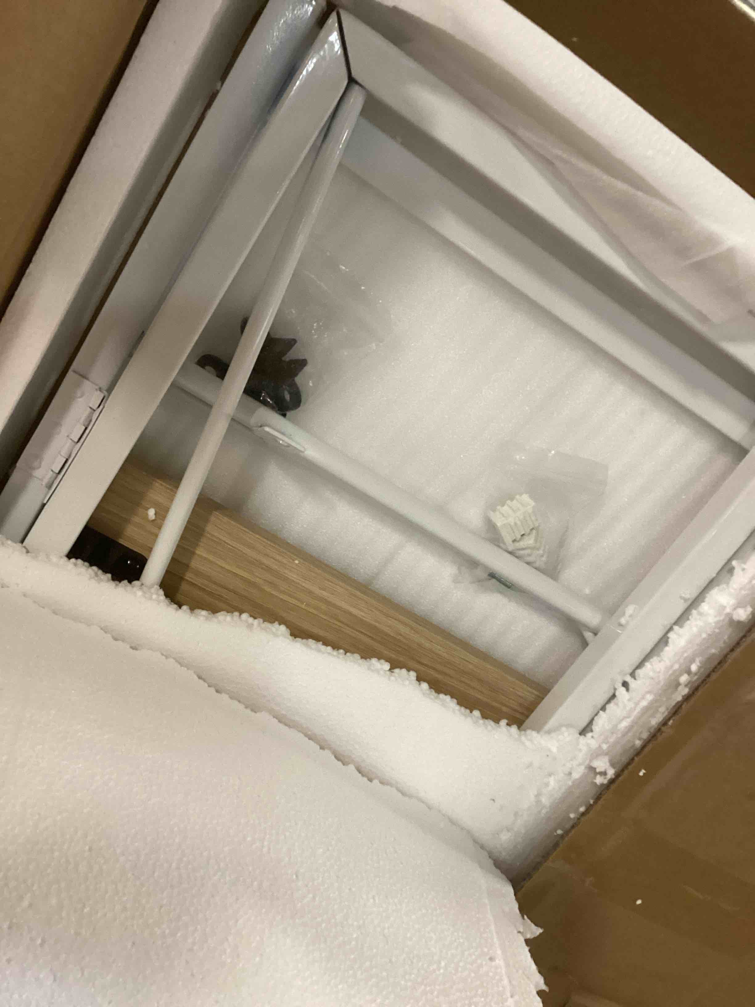 https://s3.amazonaws.com/lotting-images-prod/bidfta/PPE1828740_1733253734832.jpeg