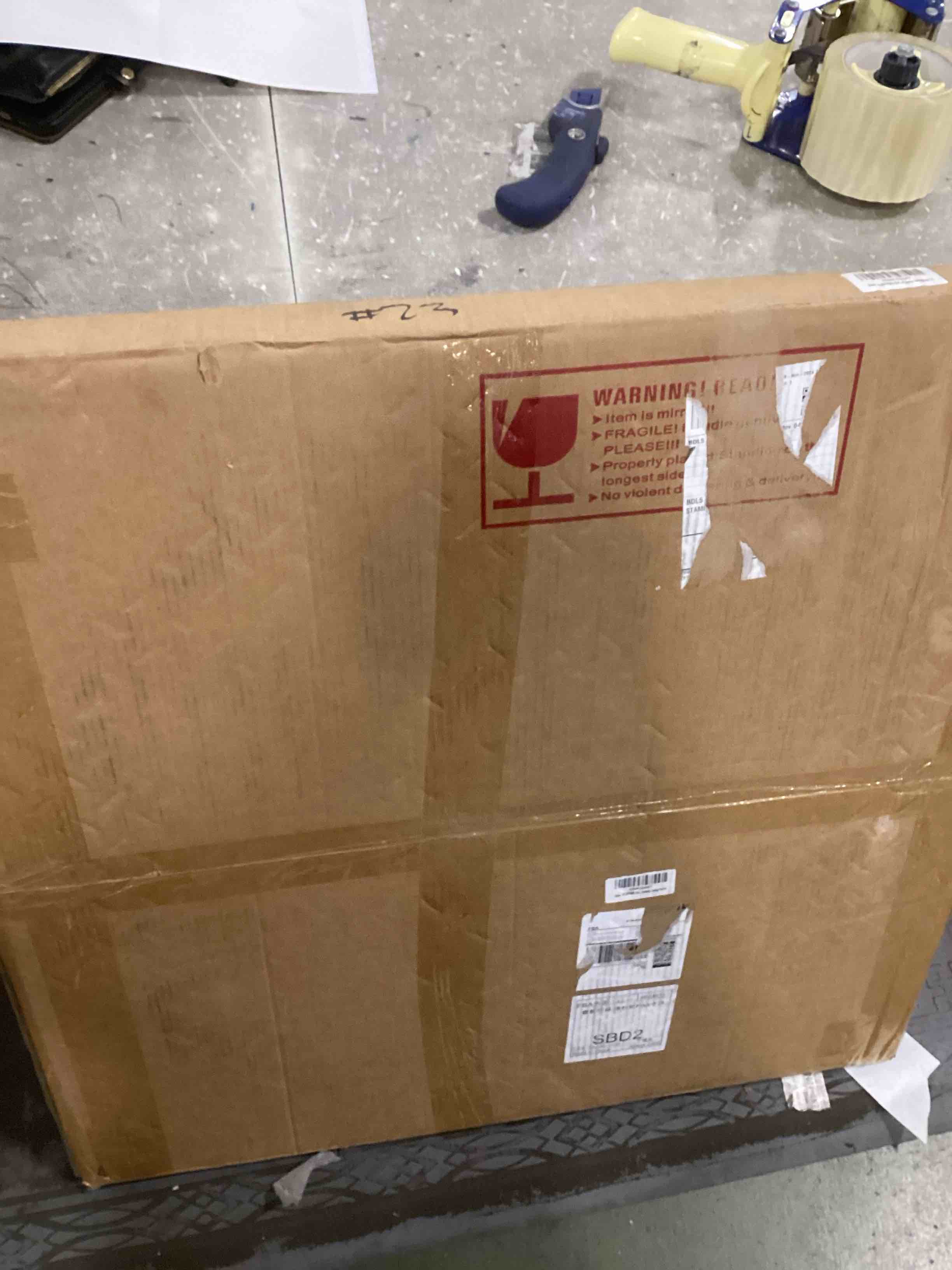 https://s3.amazonaws.com/lotting-images-prod/bidfta/PPE1828798_1733316908000.jpeg