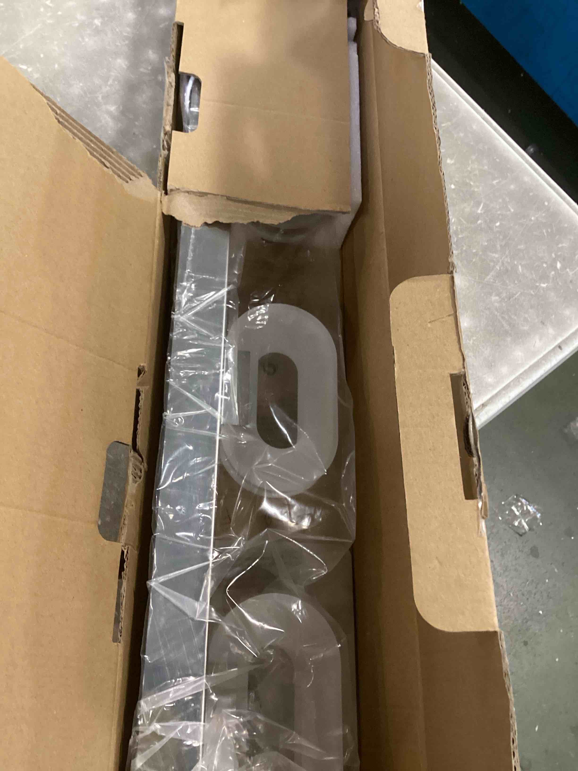https://s3.amazonaws.com/lotting-images-prod/bidfta/PPE1828948_1733338243556.jpeg