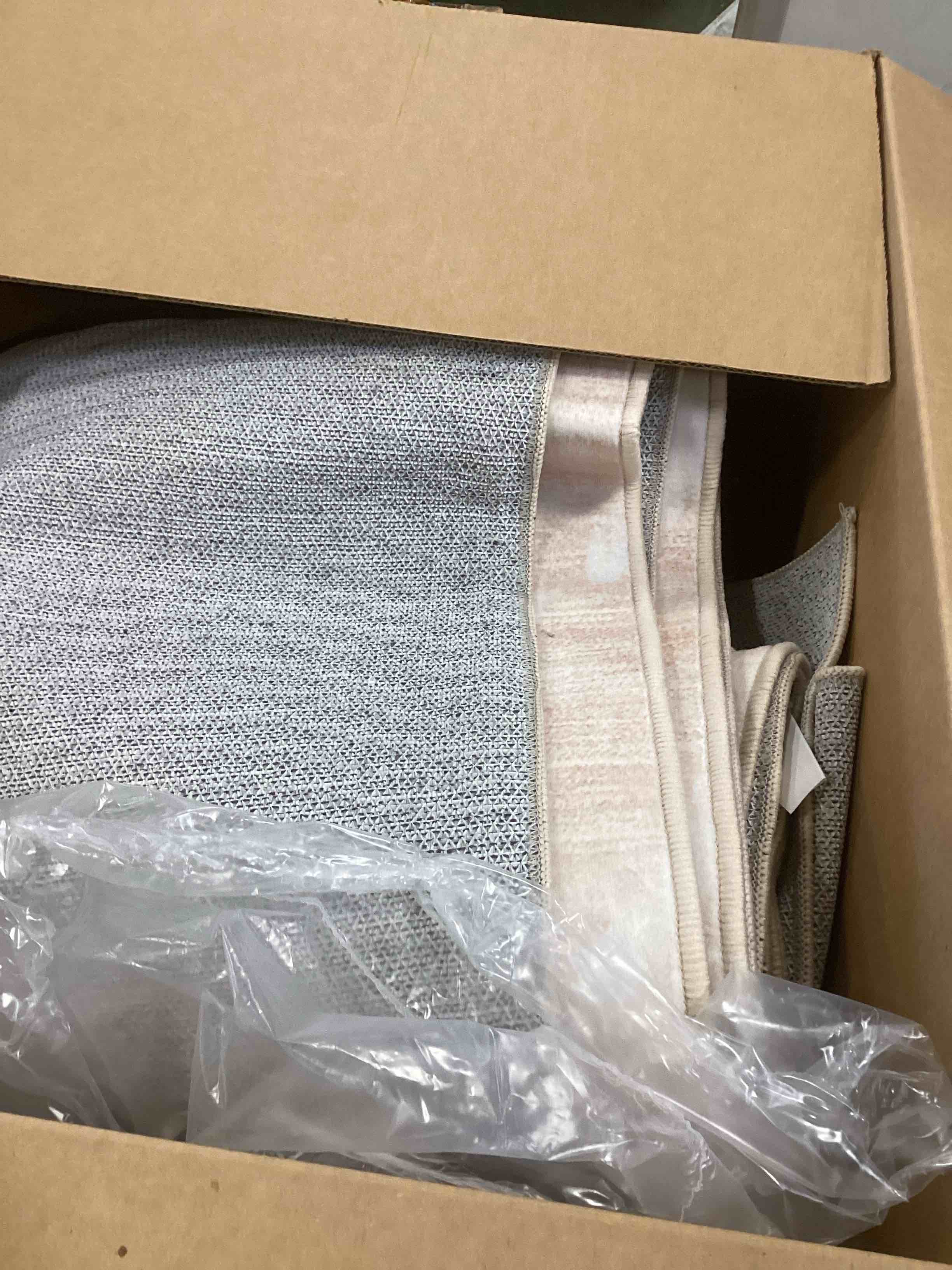 https://s3.amazonaws.com/lotting-images-prod/bidfta/PPE1829068_1733407570717.jpeg