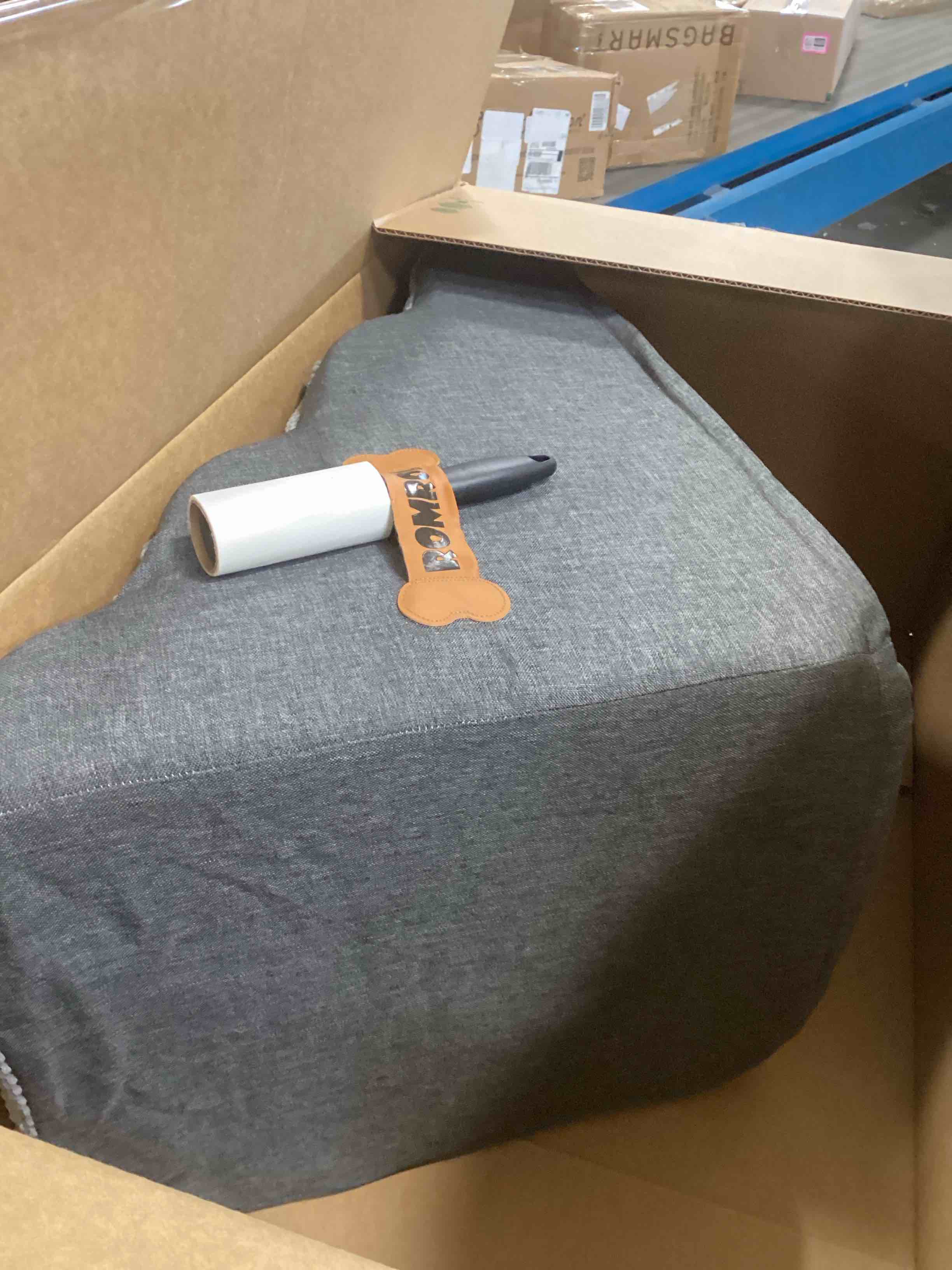 https://s3.amazonaws.com/lotting-images-prod/bidfta/PPE1829075_1733408193048.jpeg