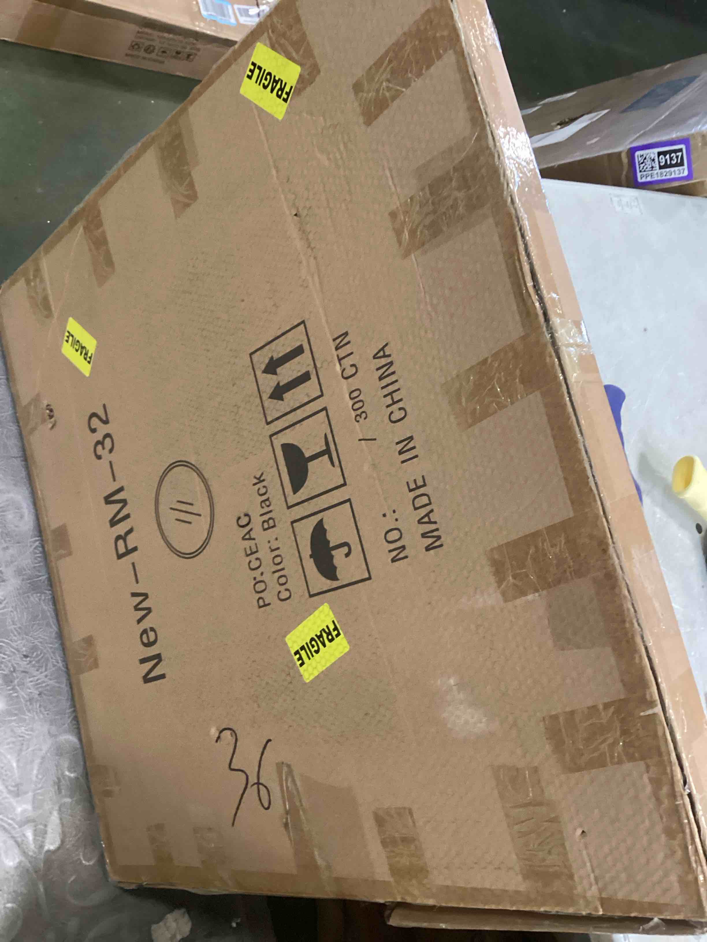 https://s3.amazonaws.com/lotting-images-prod/bidfta/PPE1829141_1733416203019.jpeg