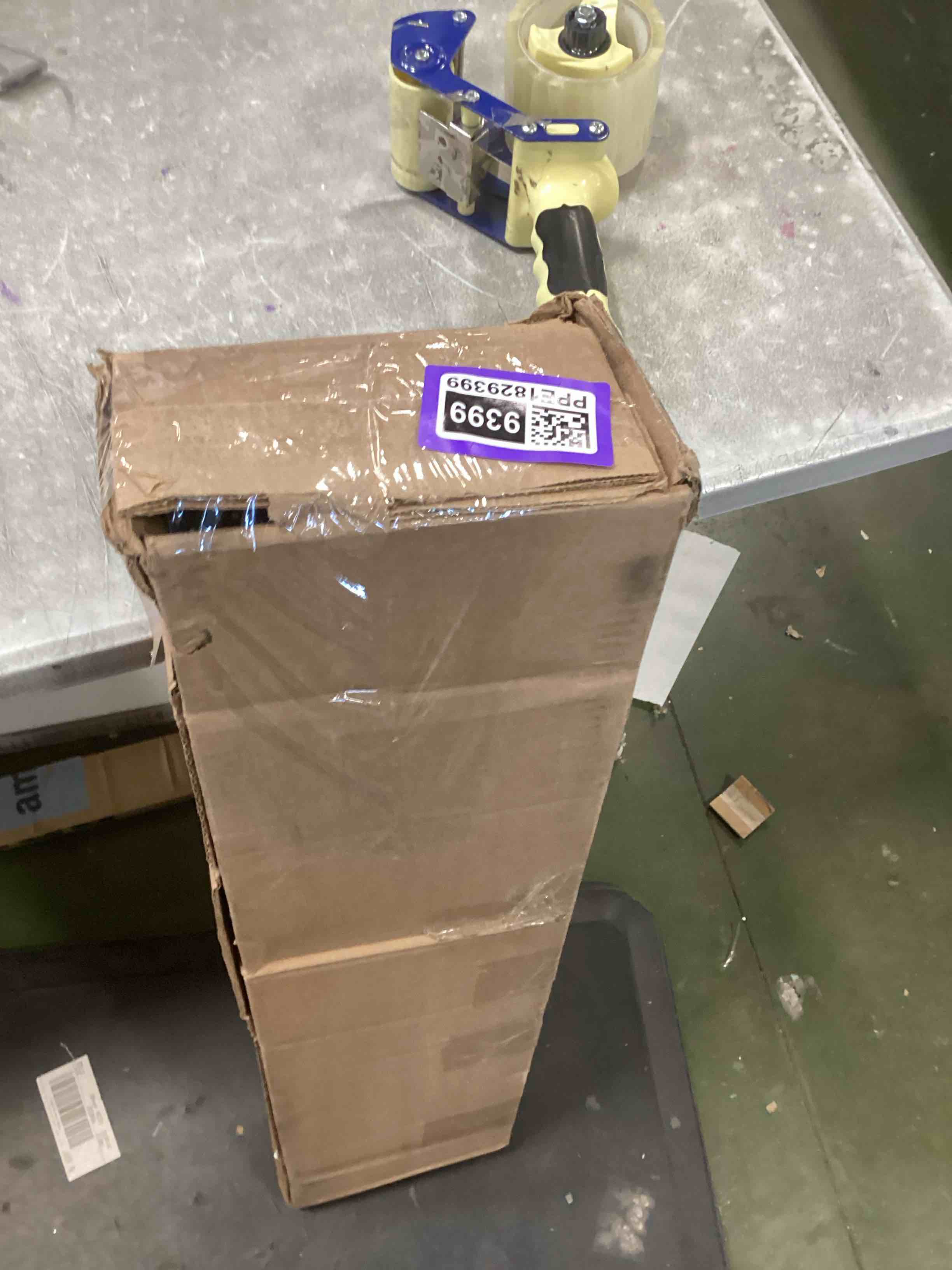 https://s3.amazonaws.com/lotting-images-prod/bidfta/PPE1829399_1733500773500.jpeg