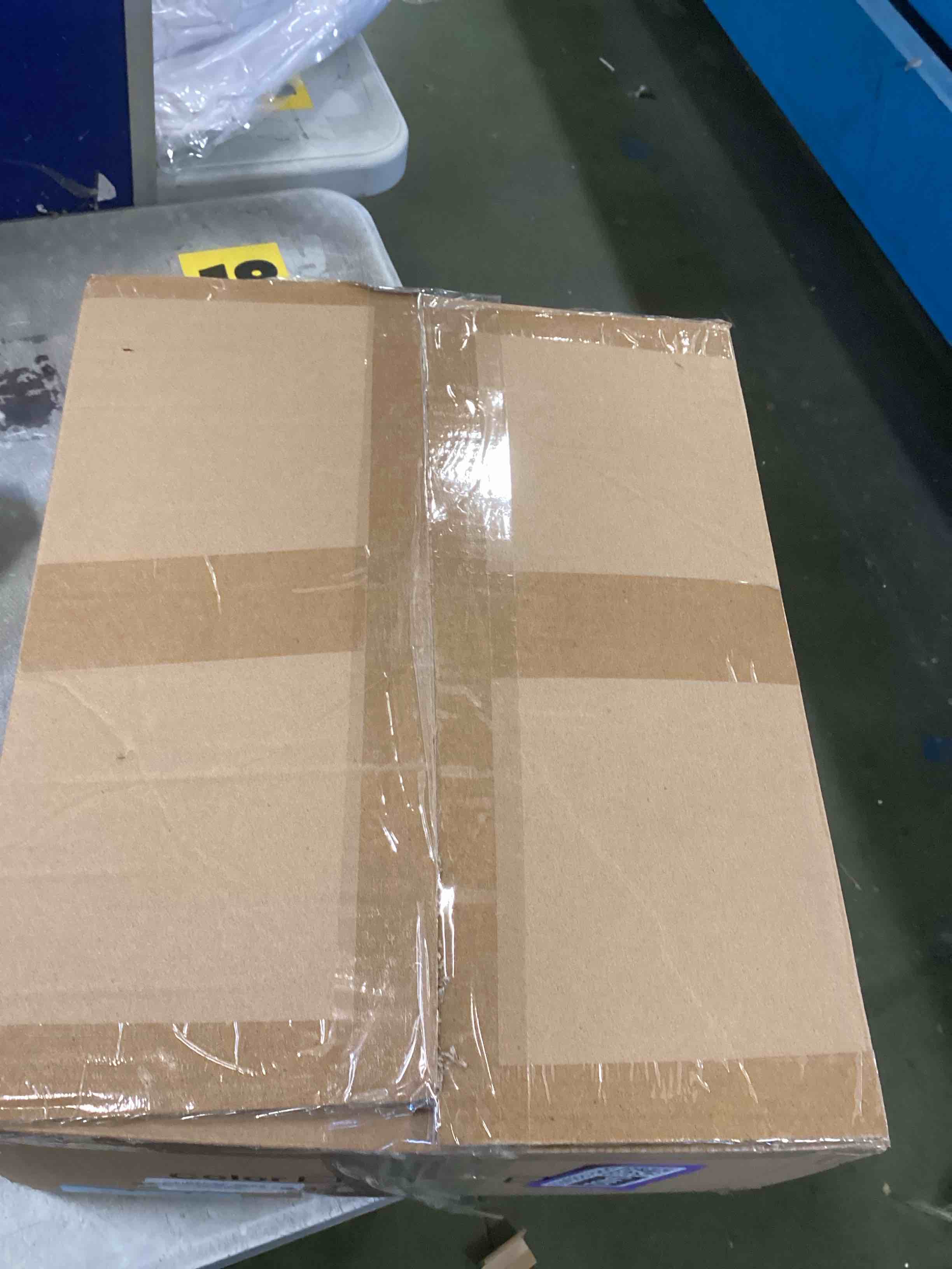 https://s3.amazonaws.com/lotting-images-prod/bidfta/PPE1829402_1733500453823.jpeg