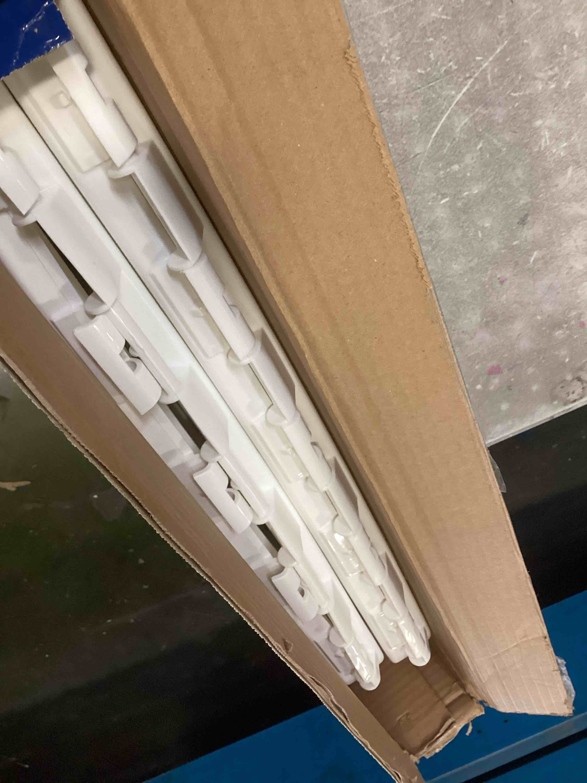 https://s3.amazonaws.com/lotting-images-prod/bidfta/PPE1829405_1733501408567.jpeg