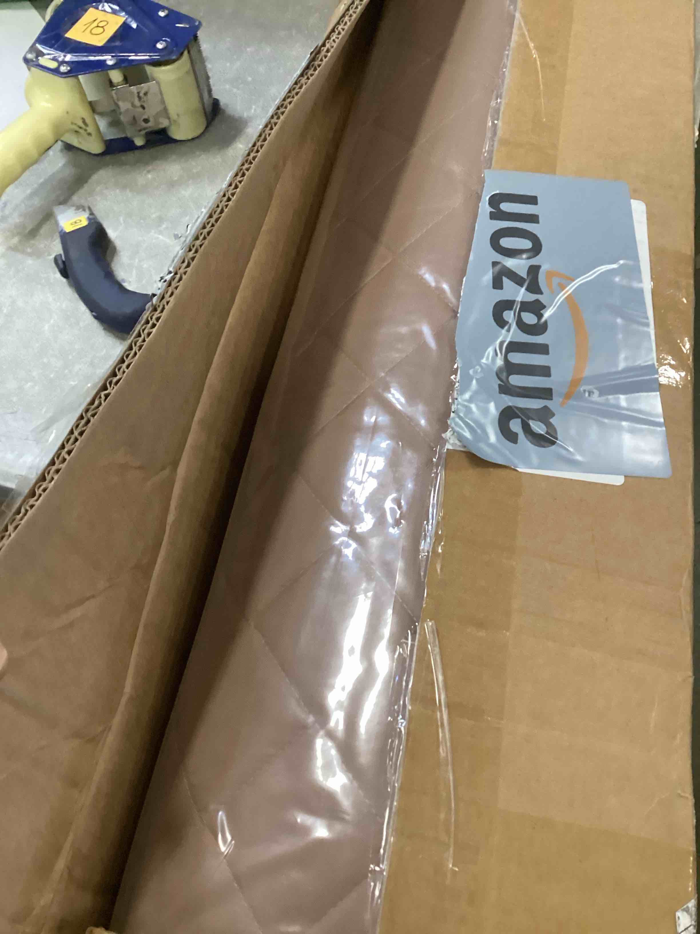 https://s3.amazonaws.com/lotting-images-prod/bidfta/PPE1829500_1733511840321.jpeg