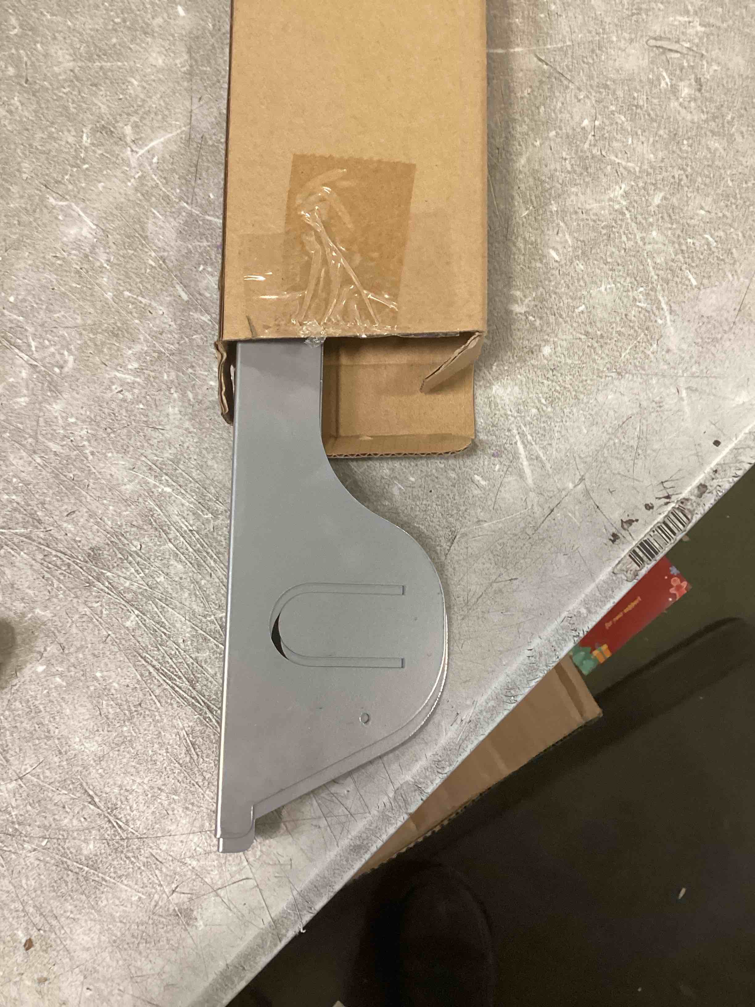 https://s3.amazonaws.com/lotting-images-prod/bidfta/PPE1829506_1733512474313.jpeg