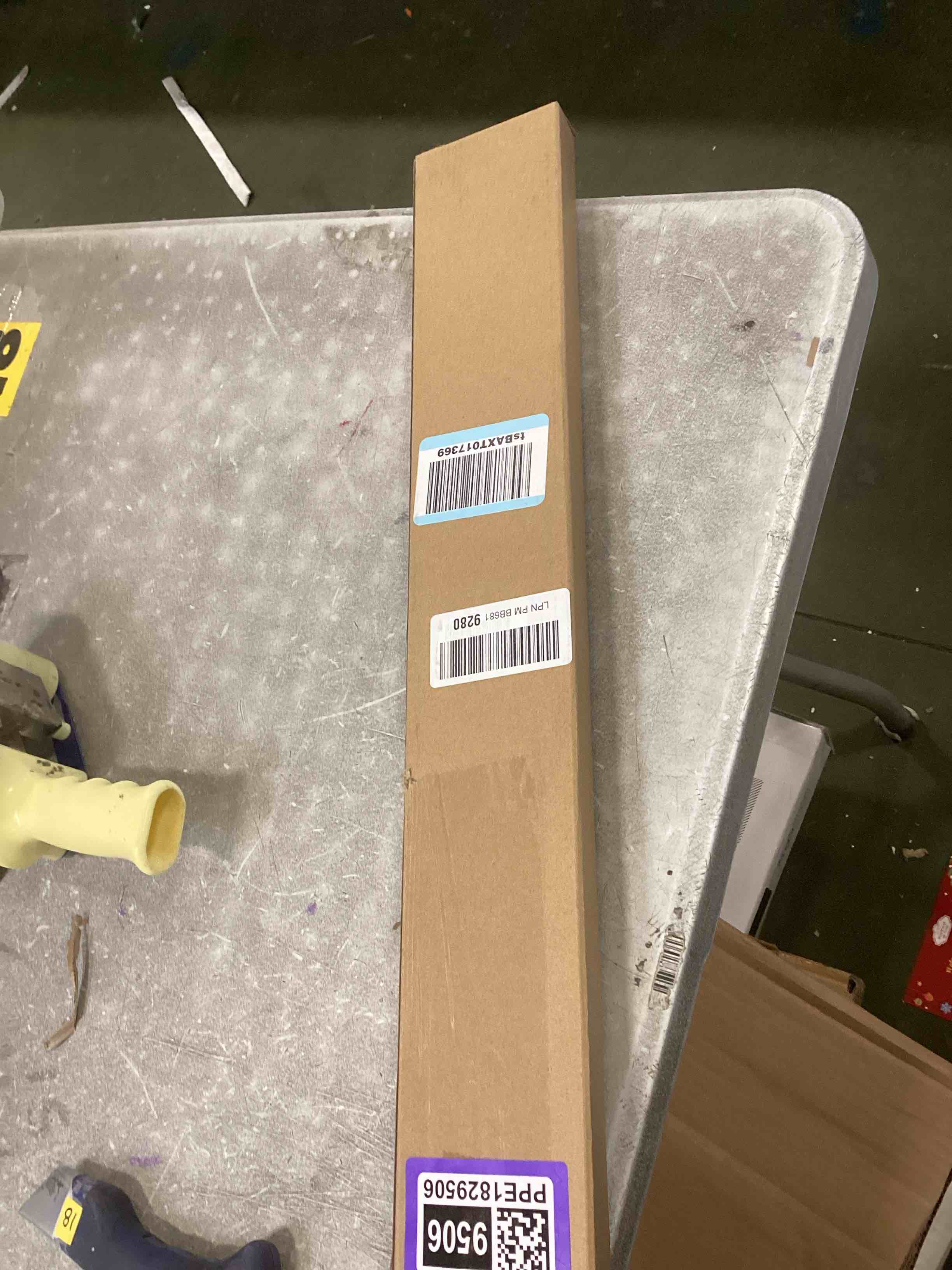 https://s3.amazonaws.com/lotting-images-prod/bidfta/PPE1829506_1733512504404.jpeg