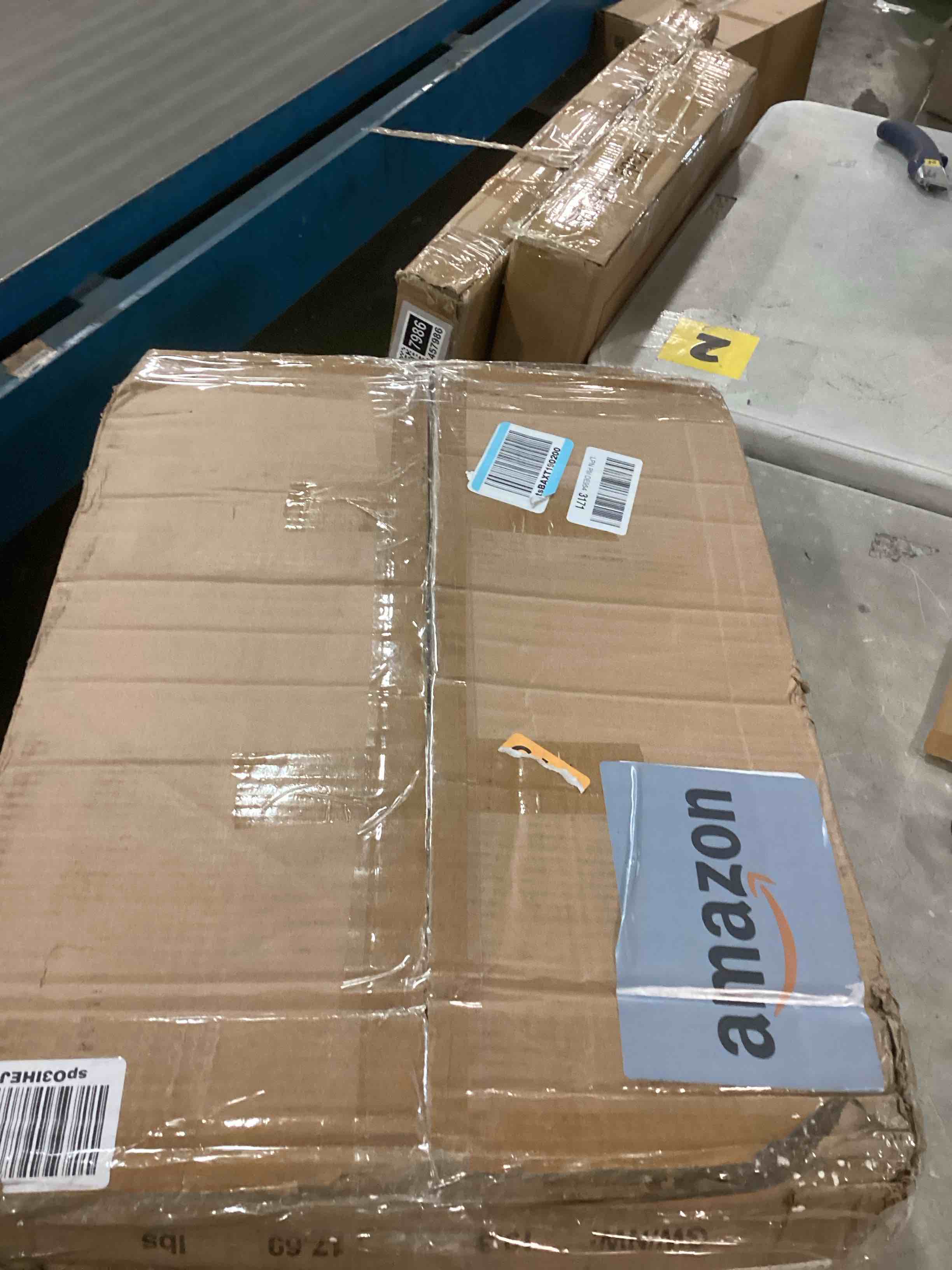 https://s3.amazonaws.com/lotting-images-prod/bidfta/PPE1829635_1733753853783.jpeg