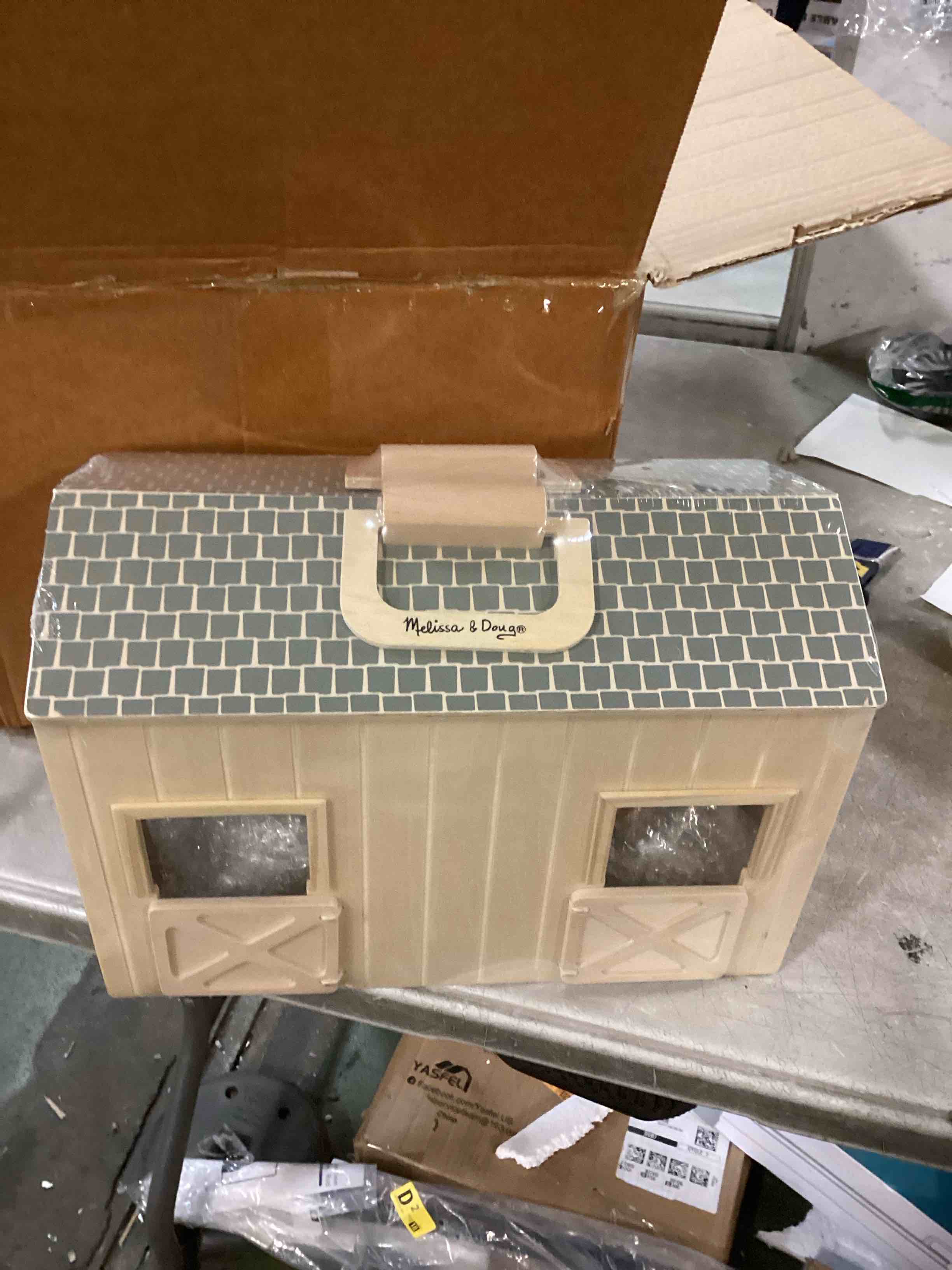 https://s3.amazonaws.com/lotting-images-prod/bidfta/PPE1829768_1733771561949.jpeg
