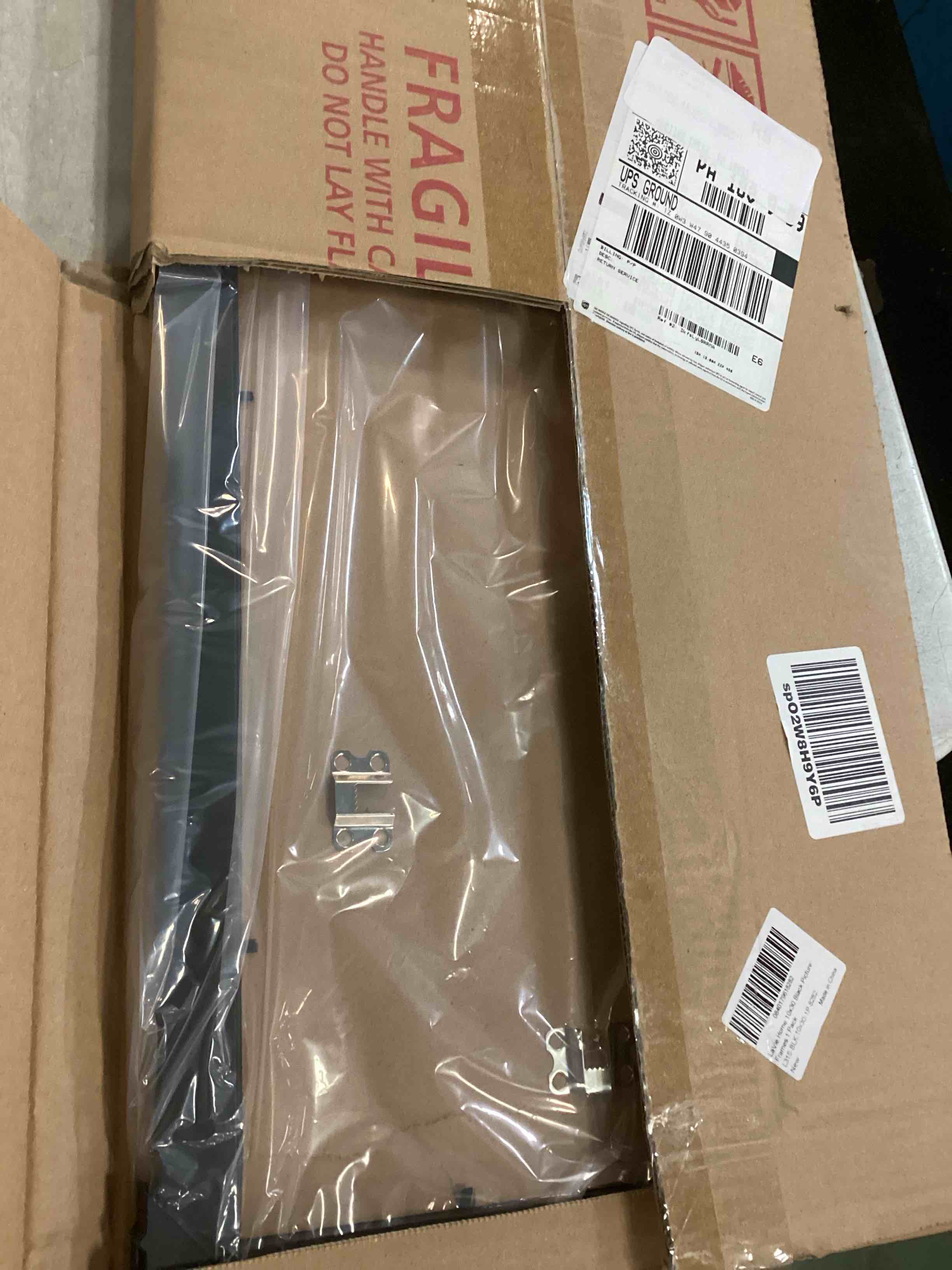 https://s3.amazonaws.com/lotting-images-prod/bidfta/PPE1829965_1733844571901.jpeg