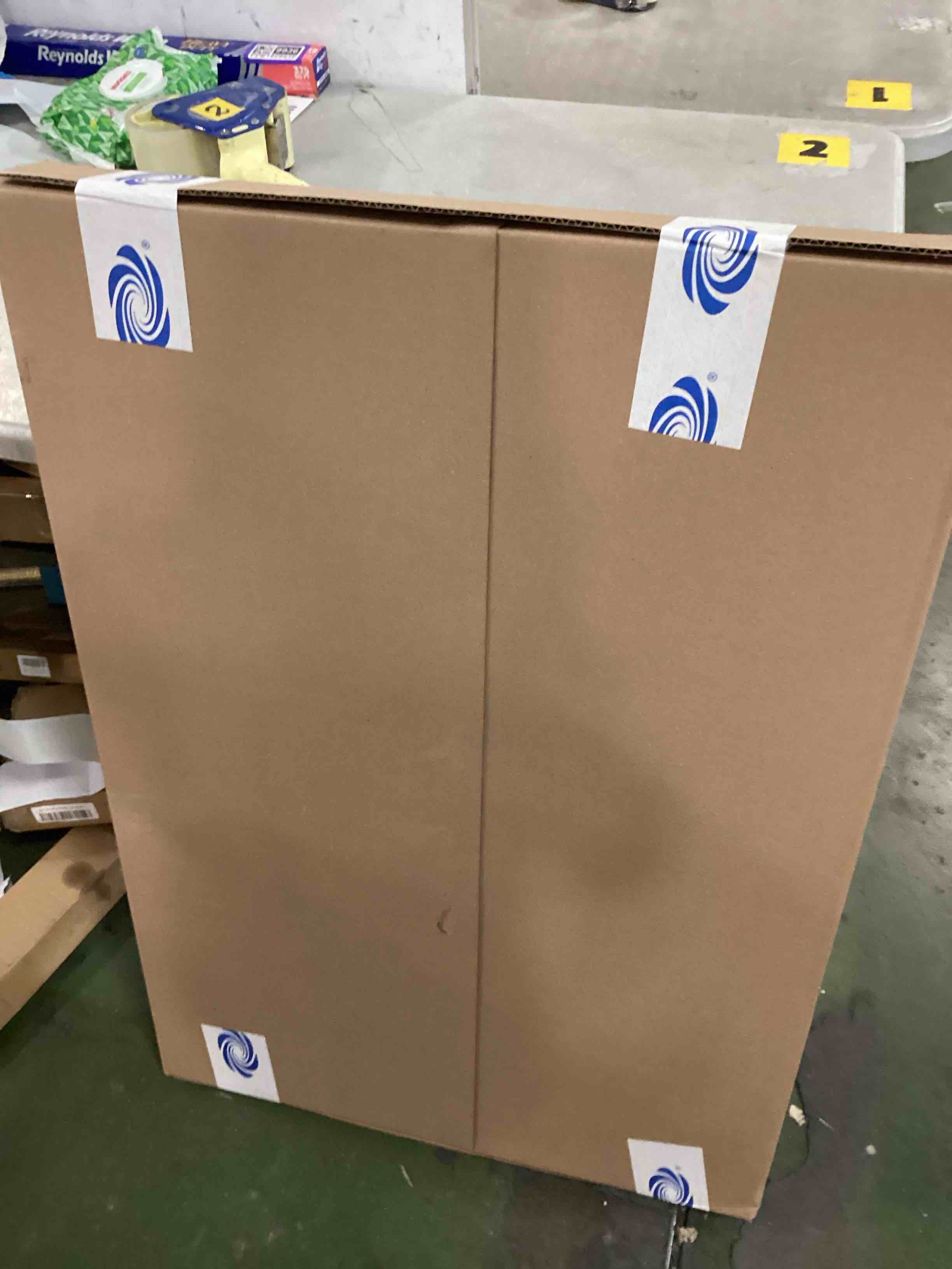 https://s3.amazonaws.com/lotting-images-prod/bidfta/PPE1830052_1733858477813.jpeg