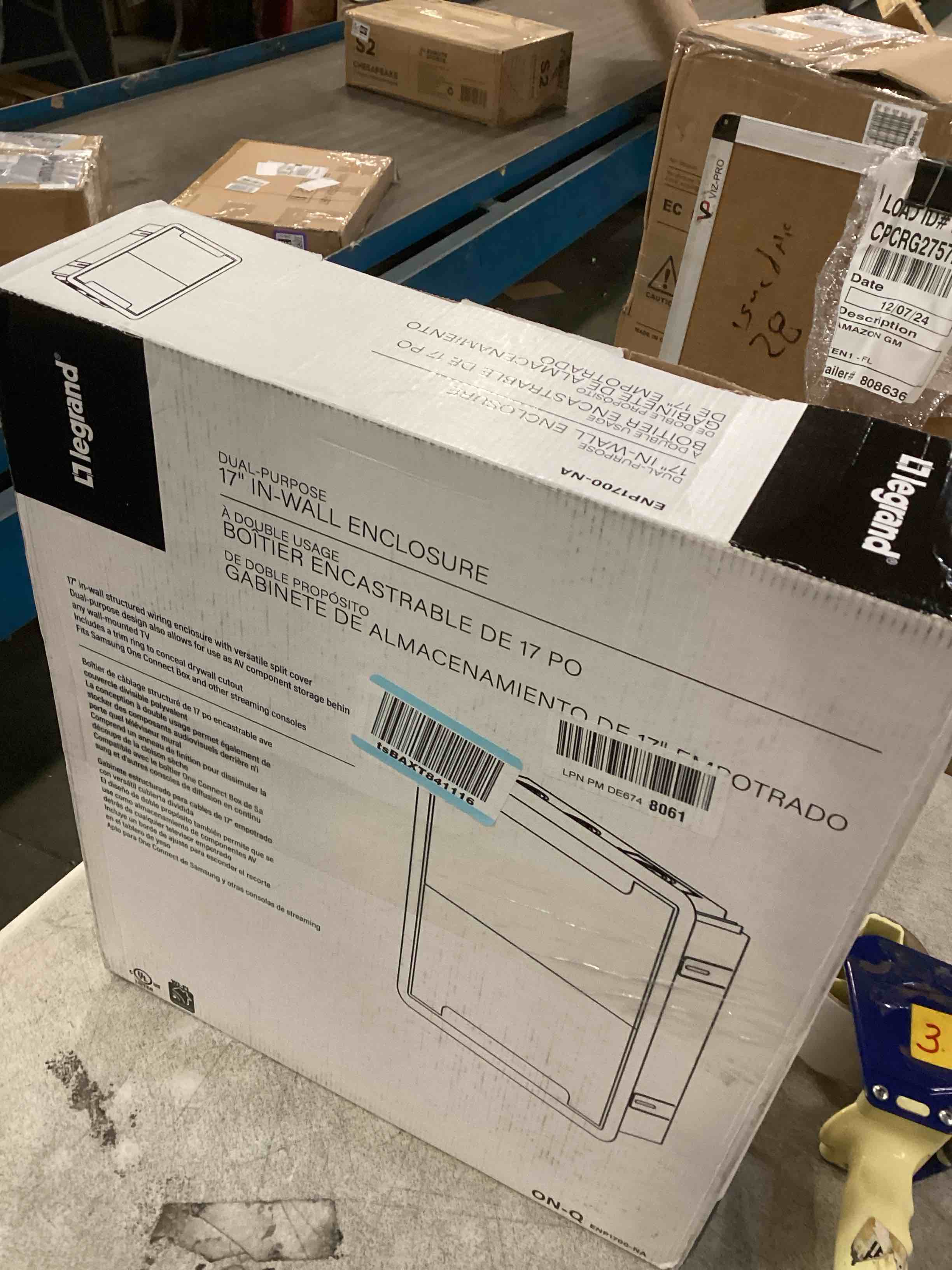 https://s3.amazonaws.com/lotting-images-prod/bidfta/PPE1830207_1733931071276.jpeg