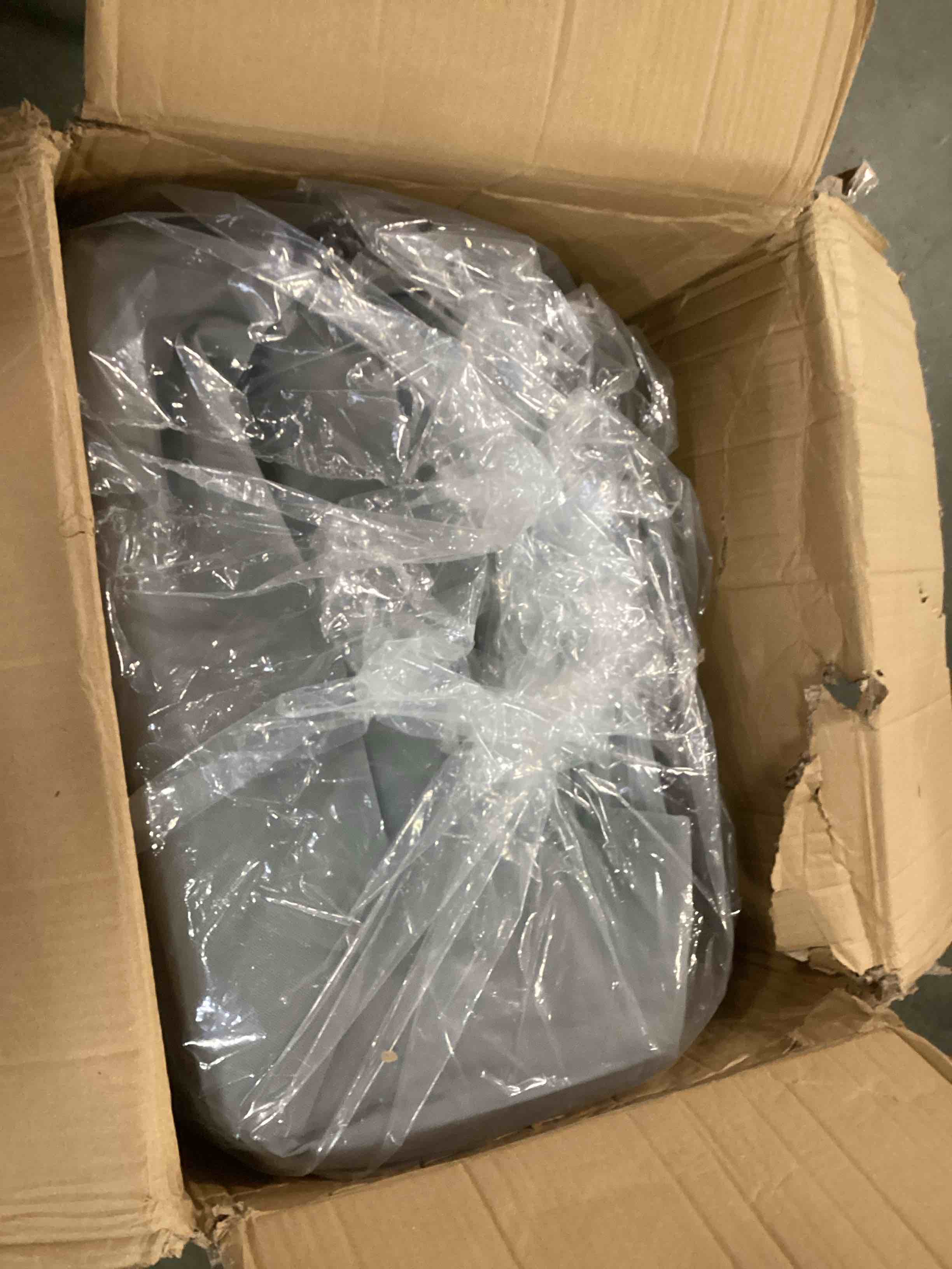 https://s3.amazonaws.com/lotting-images-prod/bidfta/PPE1830370_1733950746144.jpeg