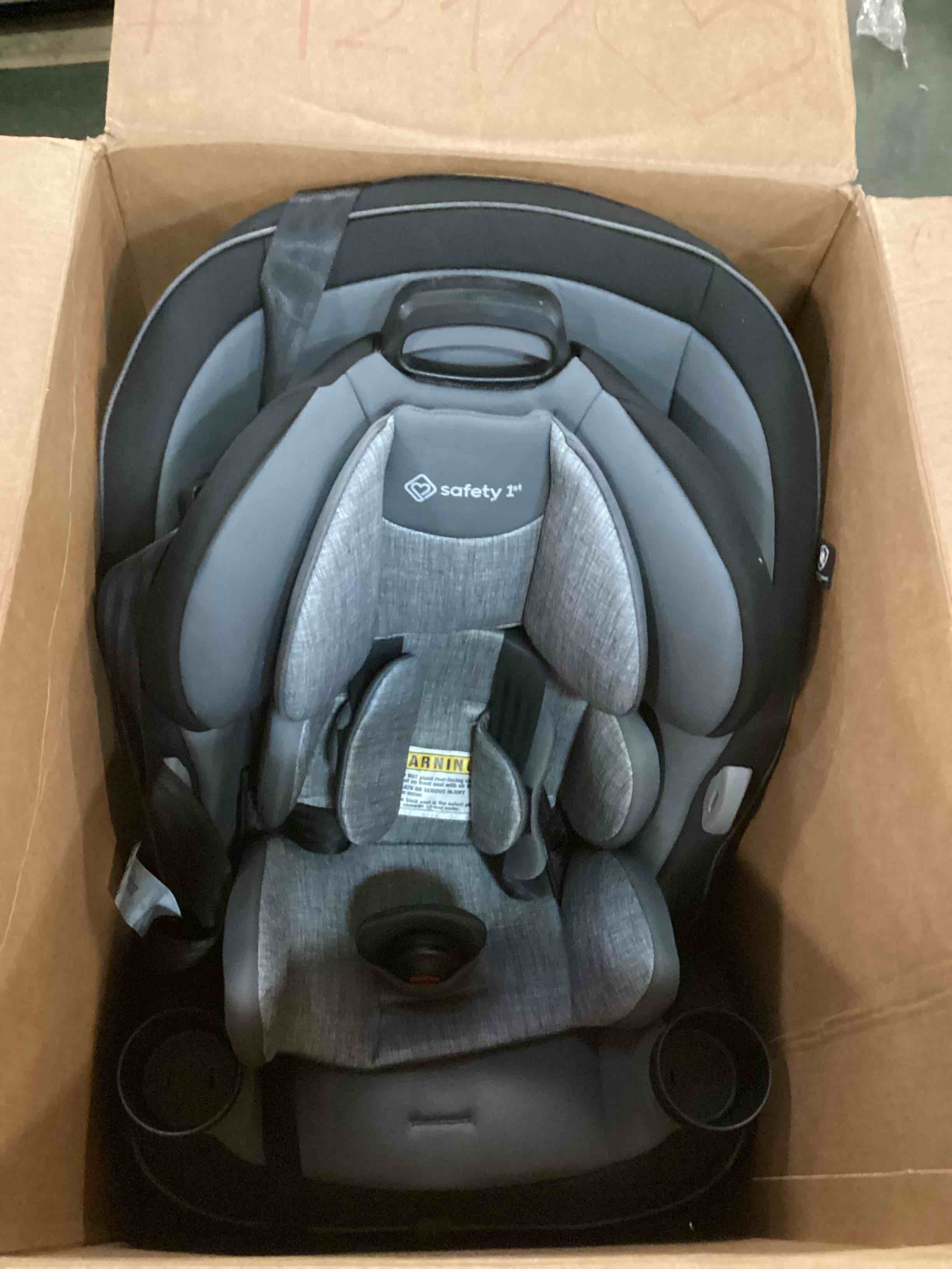 https://s3.amazonaws.com/lotting-images-prod/bidfta/PPE1830377_1733951418029.jpeg