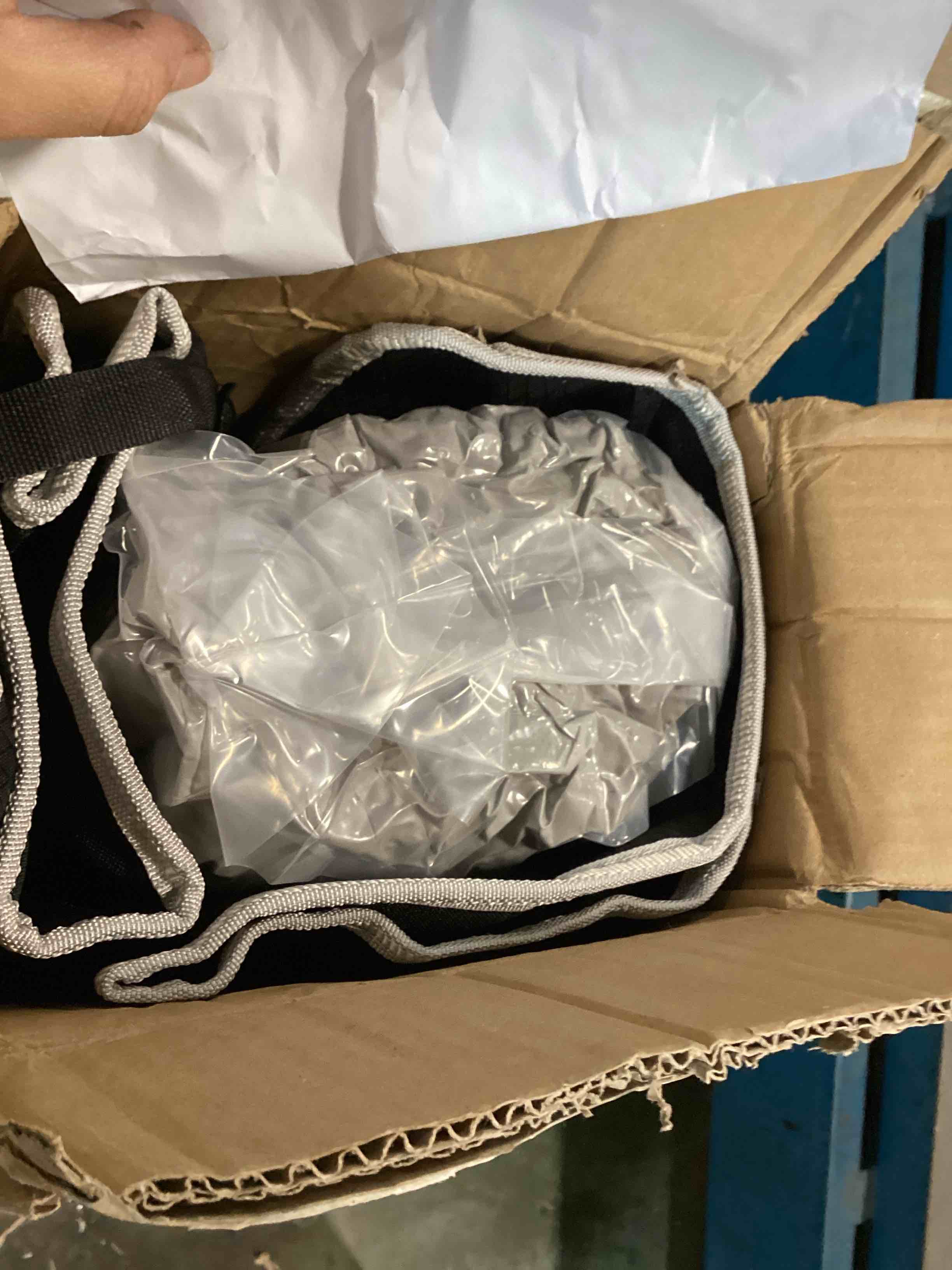 https://s3.amazonaws.com/lotting-images-prod/bidfta/PPE1830981_1734375939915.jpeg