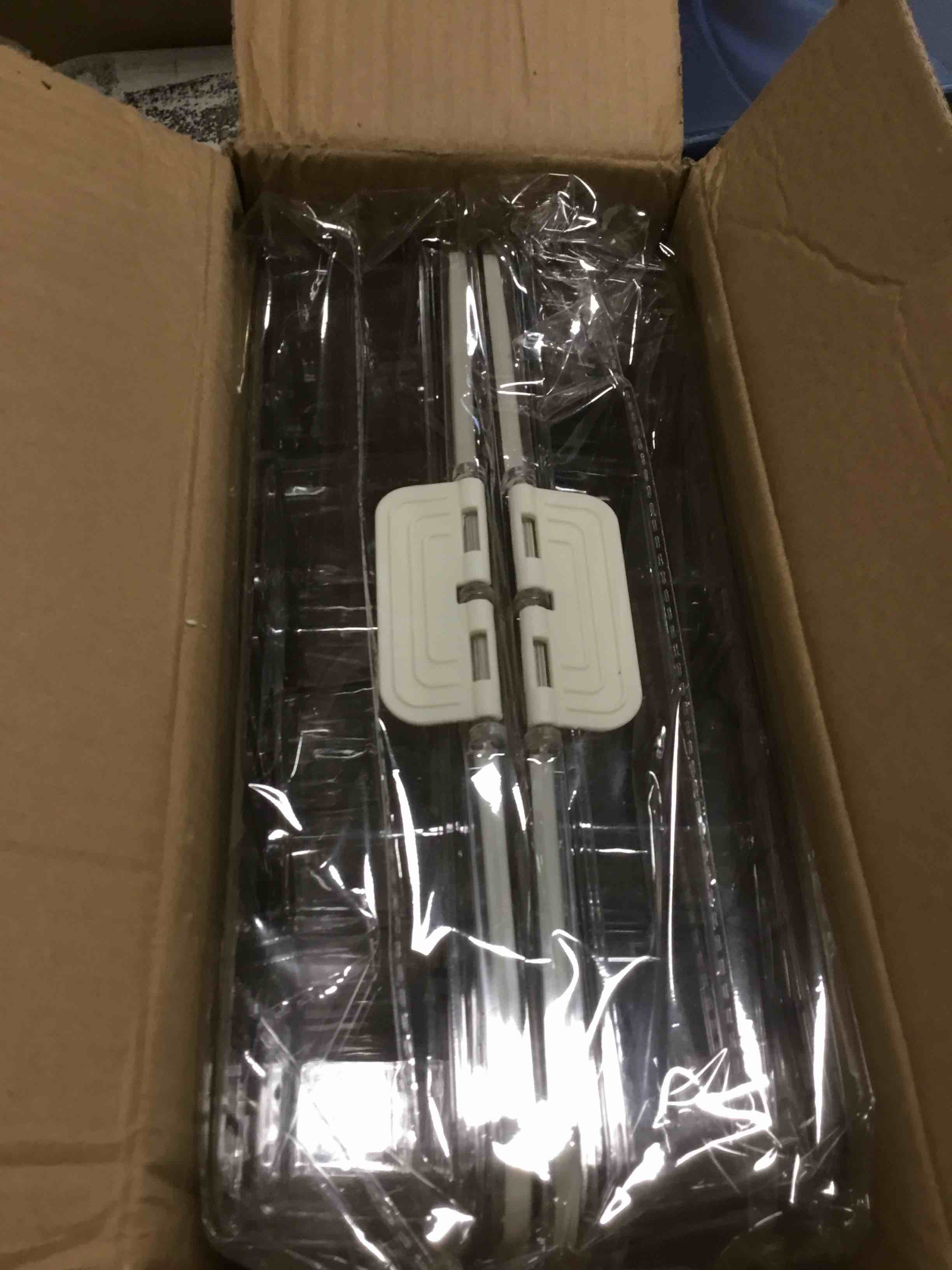 https://s3.amazonaws.com/lotting-images-prod/bidfta/PPE1832009_1732913667375.jpeg