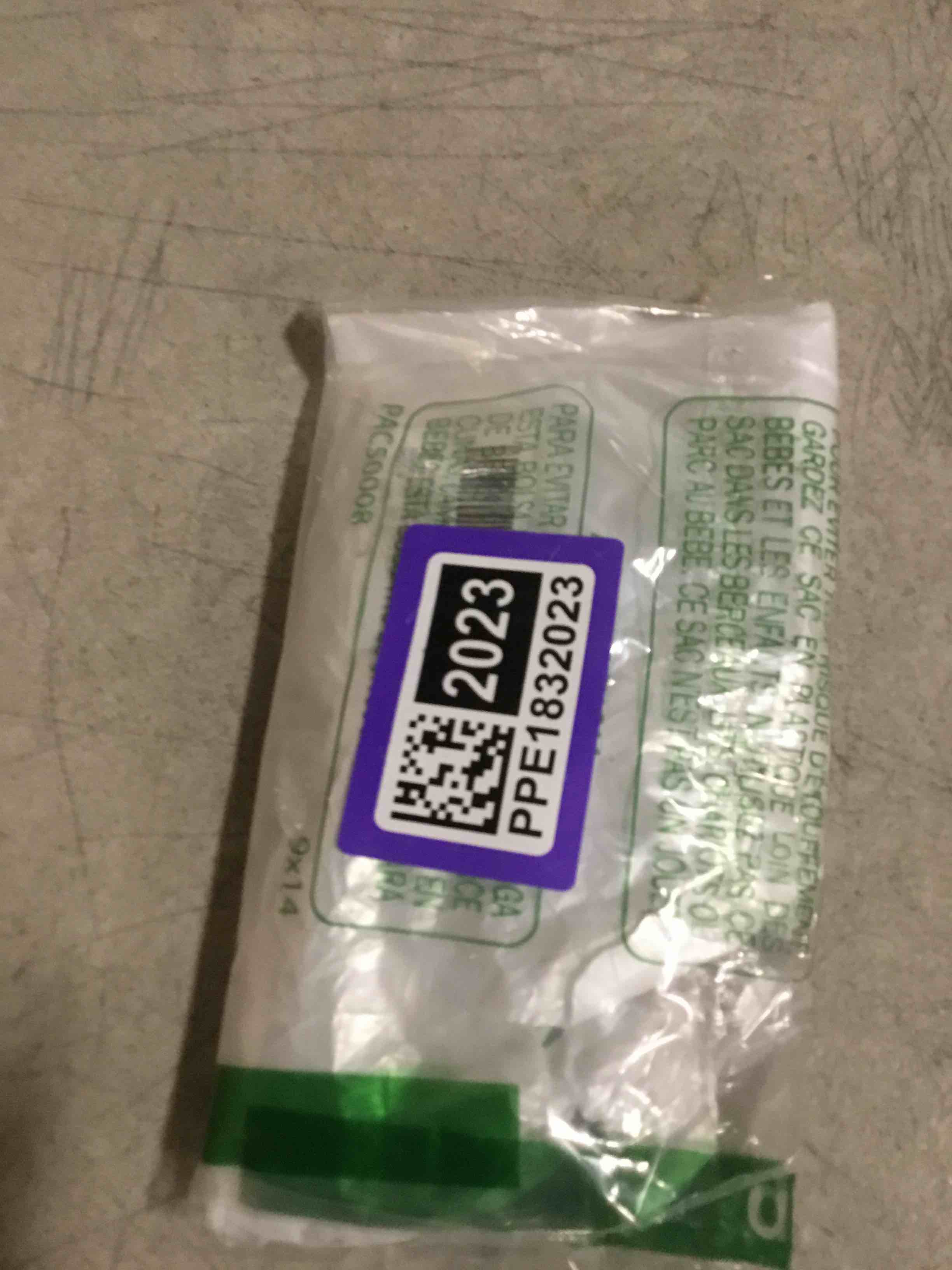 https://s3.amazonaws.com/lotting-images-prod/bidfta/PPE1832023_1733141634906.jpeg