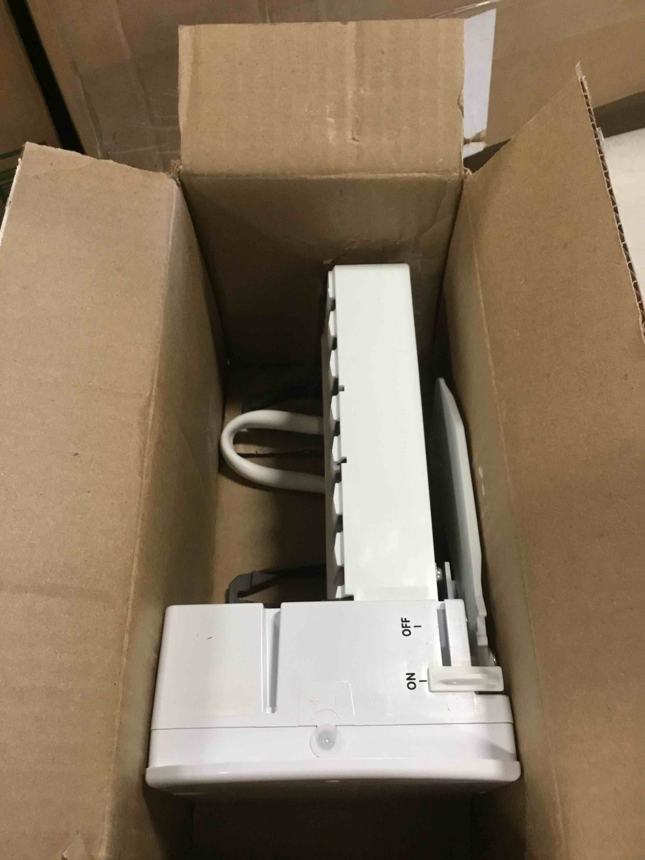 https://s3.amazonaws.com/lotting-images-prod/bidfta/PPE1832347_1733257082498.jpeg