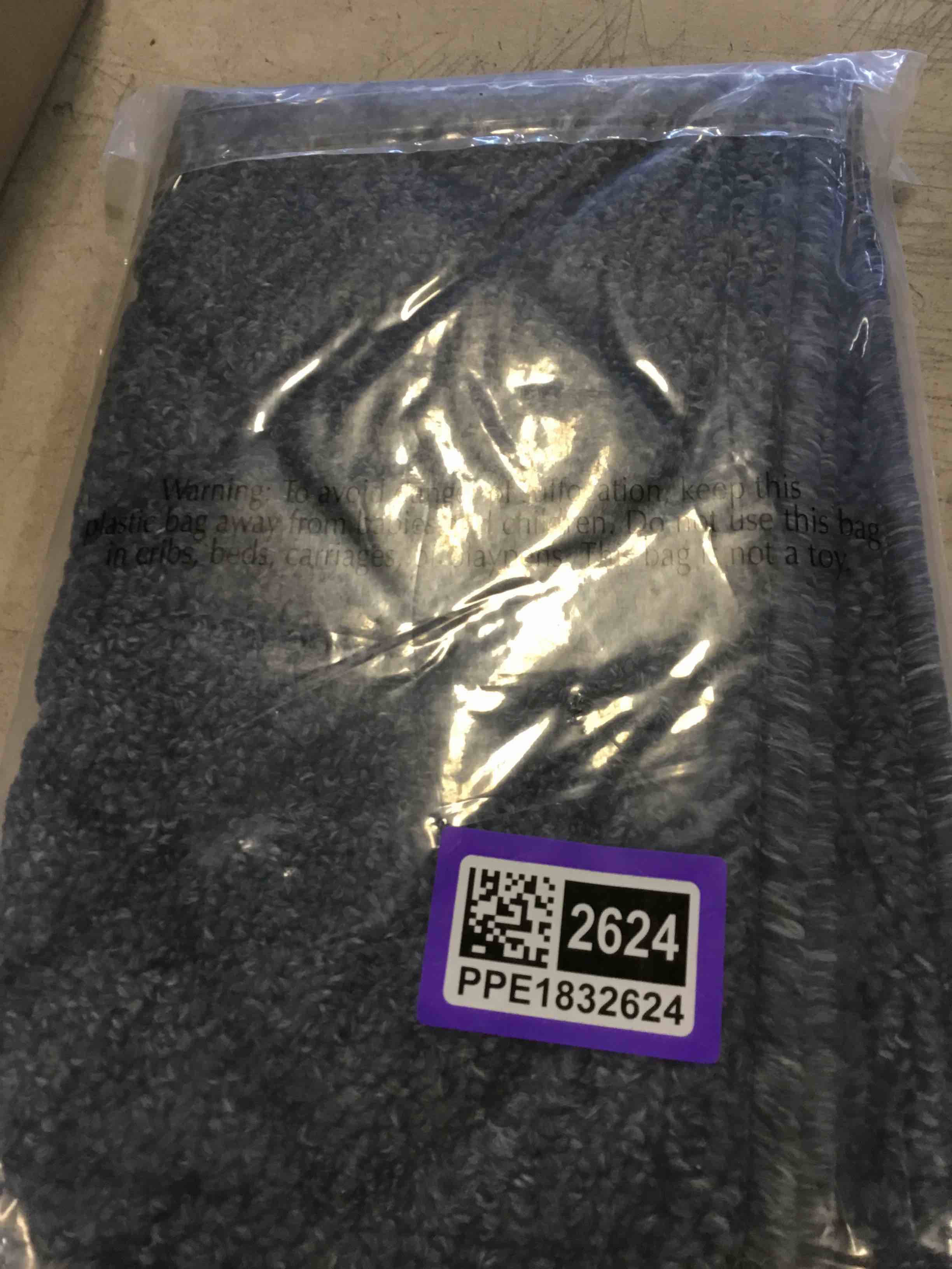 https://s3.amazonaws.com/lotting-images-prod/bidfta/PPE1832624_1733423700528.jpeg