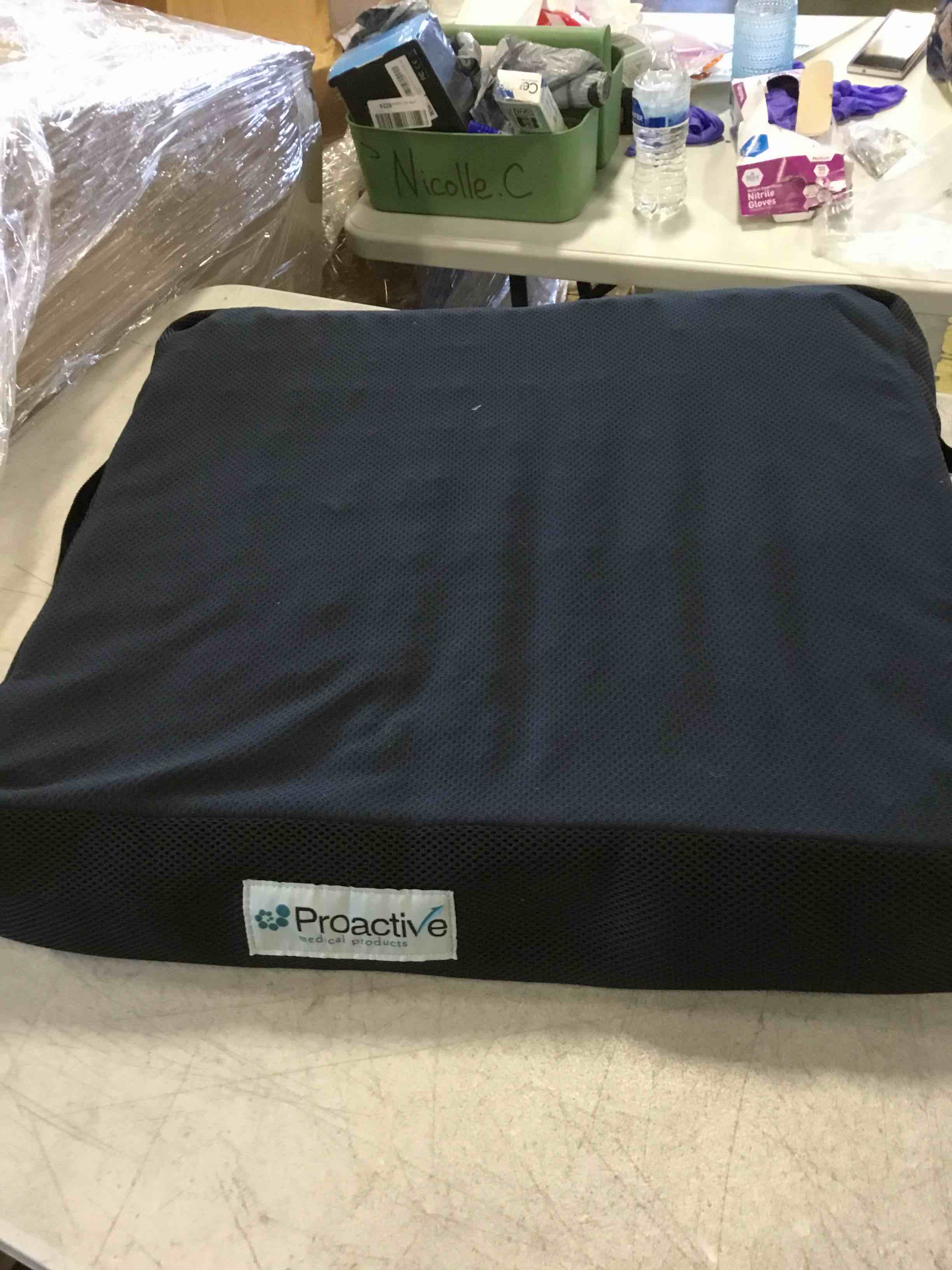 https://s3.amazonaws.com/lotting-images-prod/bidfta/PPE1832712_1733500867165.jpeg