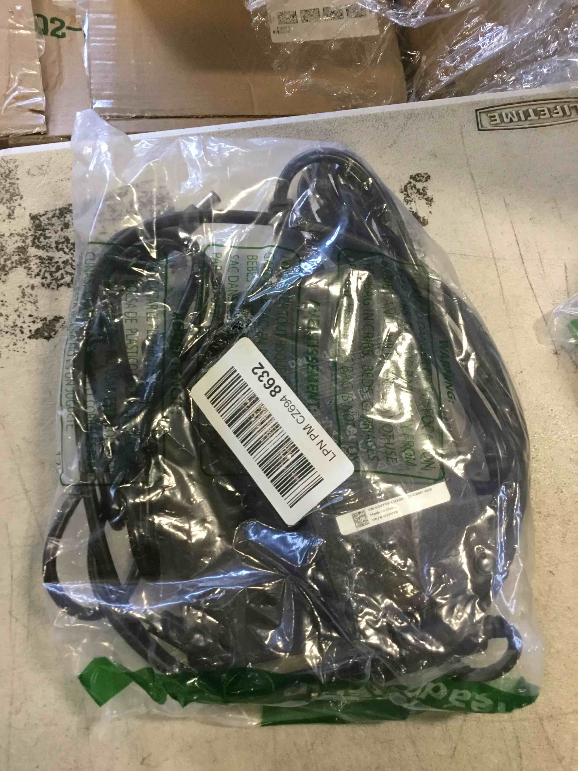 https://s3.amazonaws.com/lotting-images-prod/bidfta/PPE1832718_1733502507973.jpeg