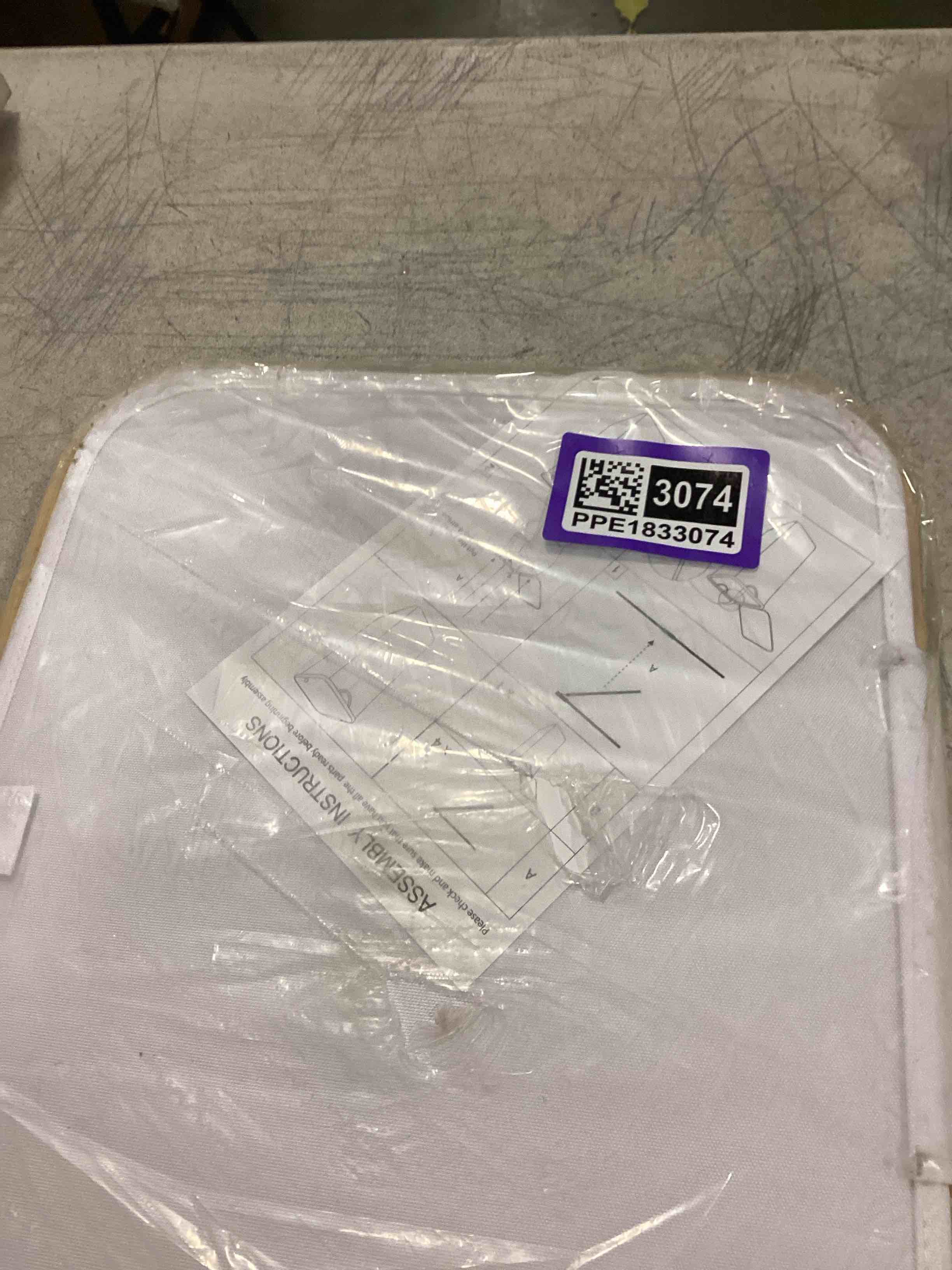 https://s3.amazonaws.com/lotting-images-prod/bidfta/PPE1833074_1733920691401.jpeg