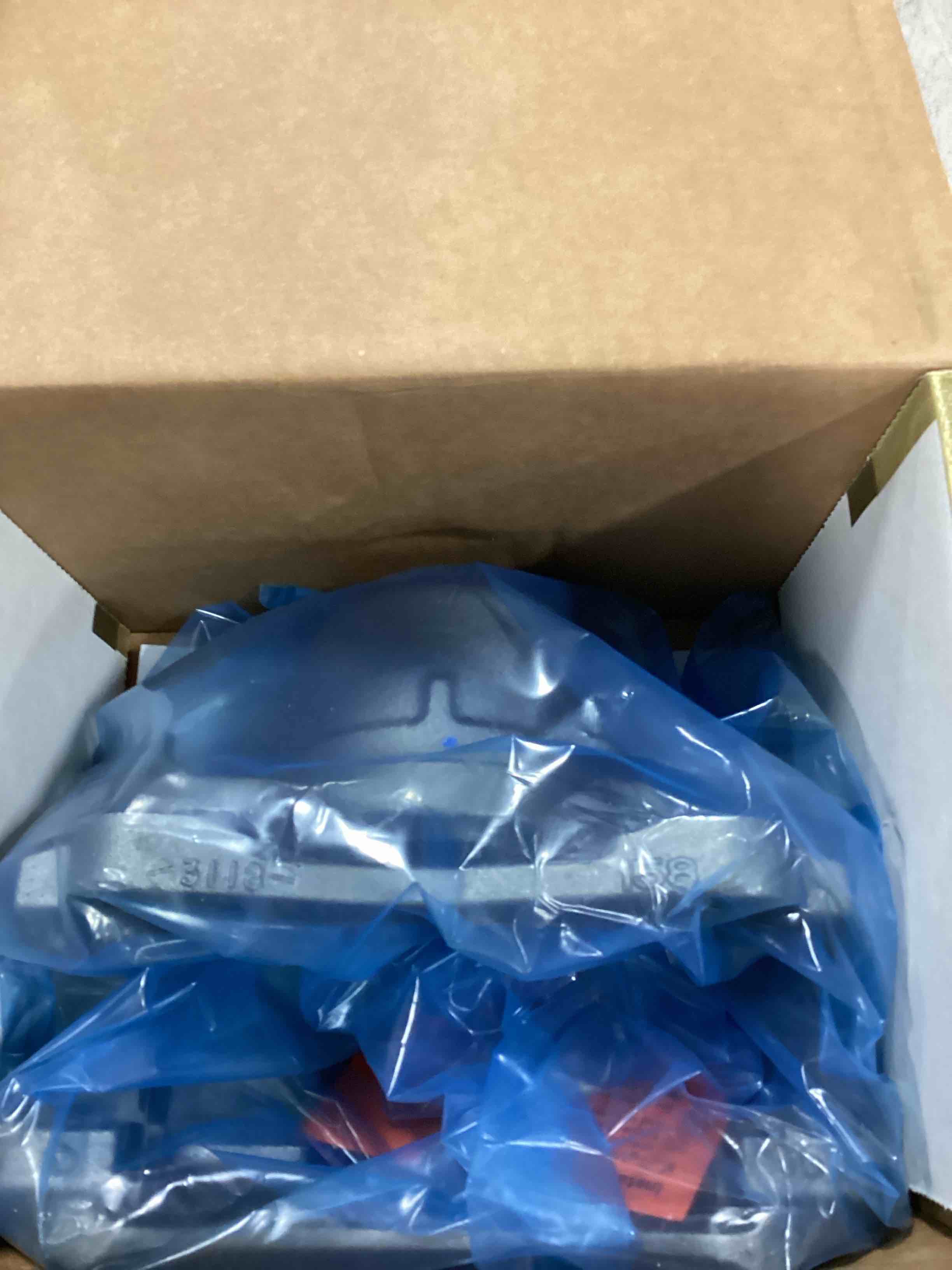 https://s3.amazonaws.com/lotting-images-prod/bidfta/PPE1833078_1733921234349.jpeg