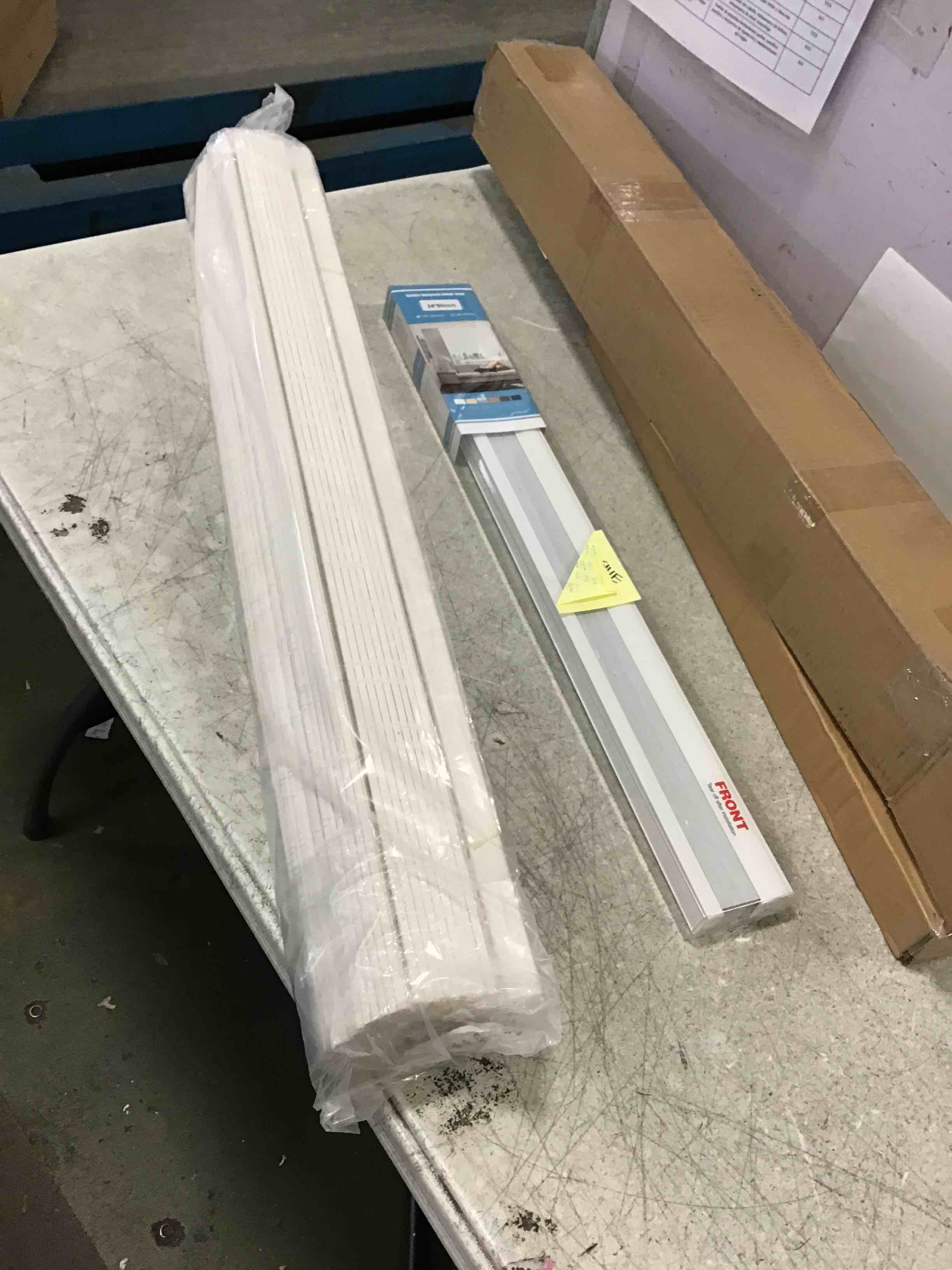 https://s3.amazonaws.com/lotting-images-prod/bidfta/PPE1834353_1733165529775.jpeg