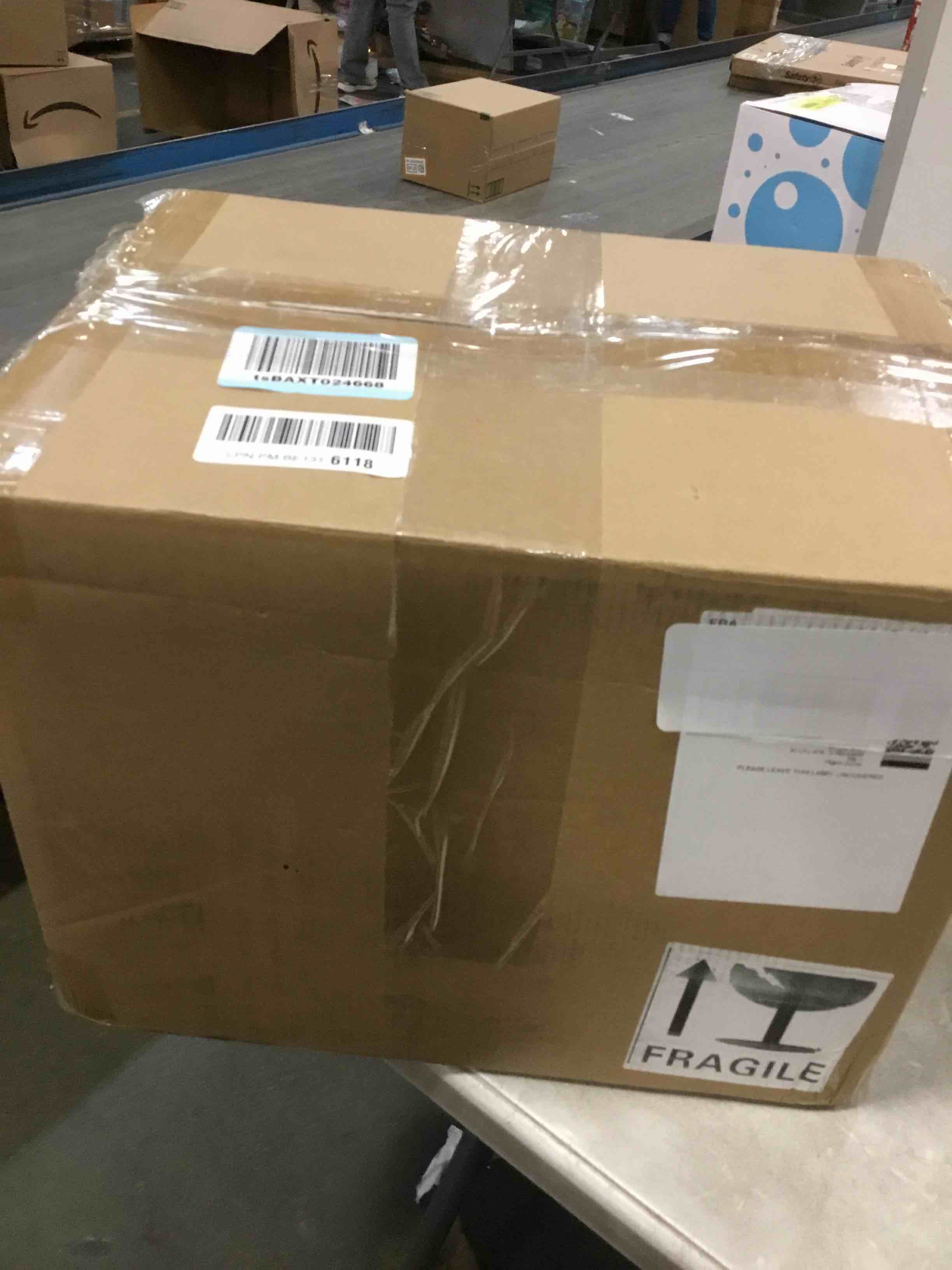 https://s3.amazonaws.com/lotting-images-prod/bidfta/PPE1834429_1733187433041.jpeg