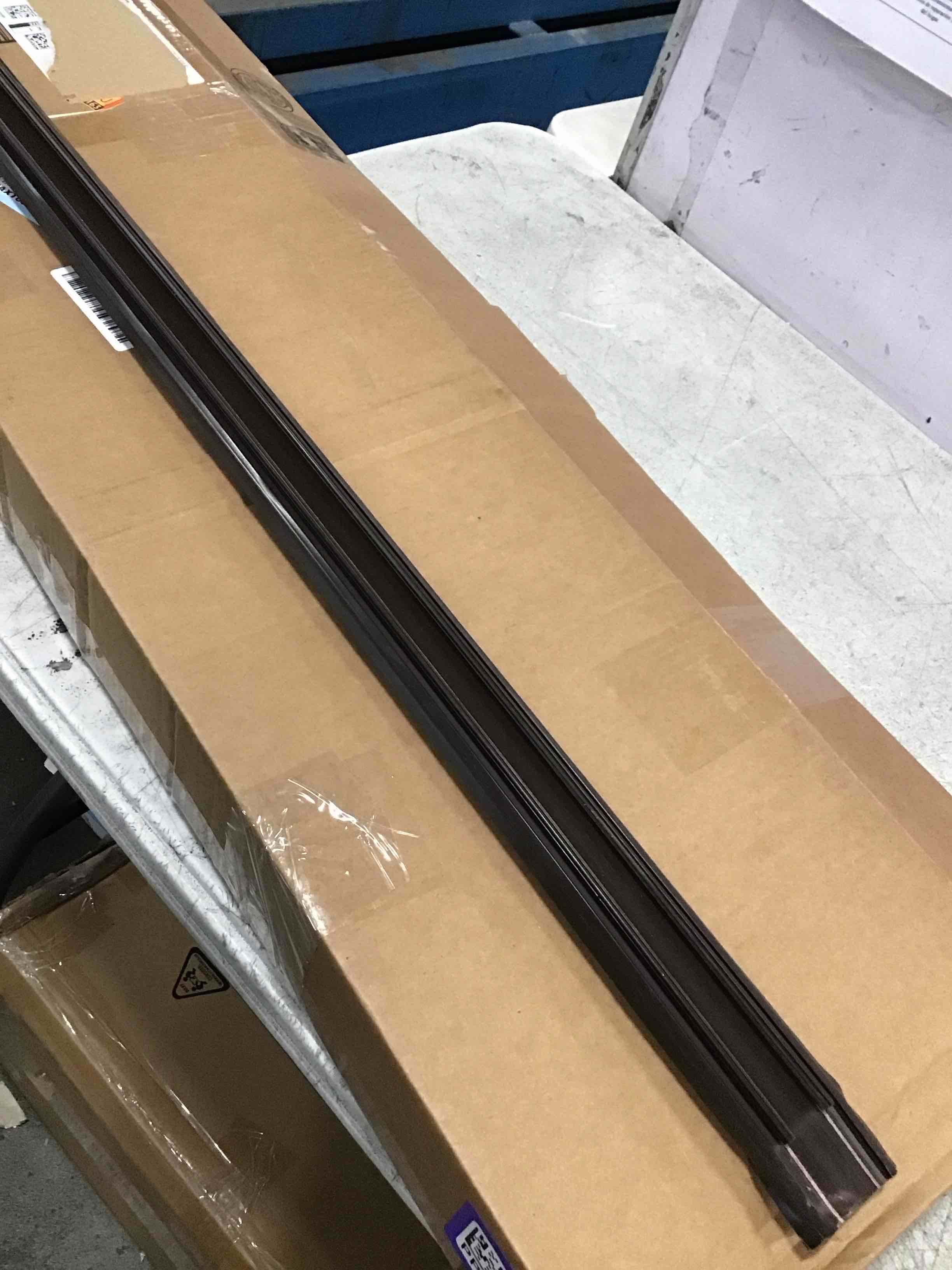 https://s3.amazonaws.com/lotting-images-prod/bidfta/PPE1834641_1733336674553.jpeg