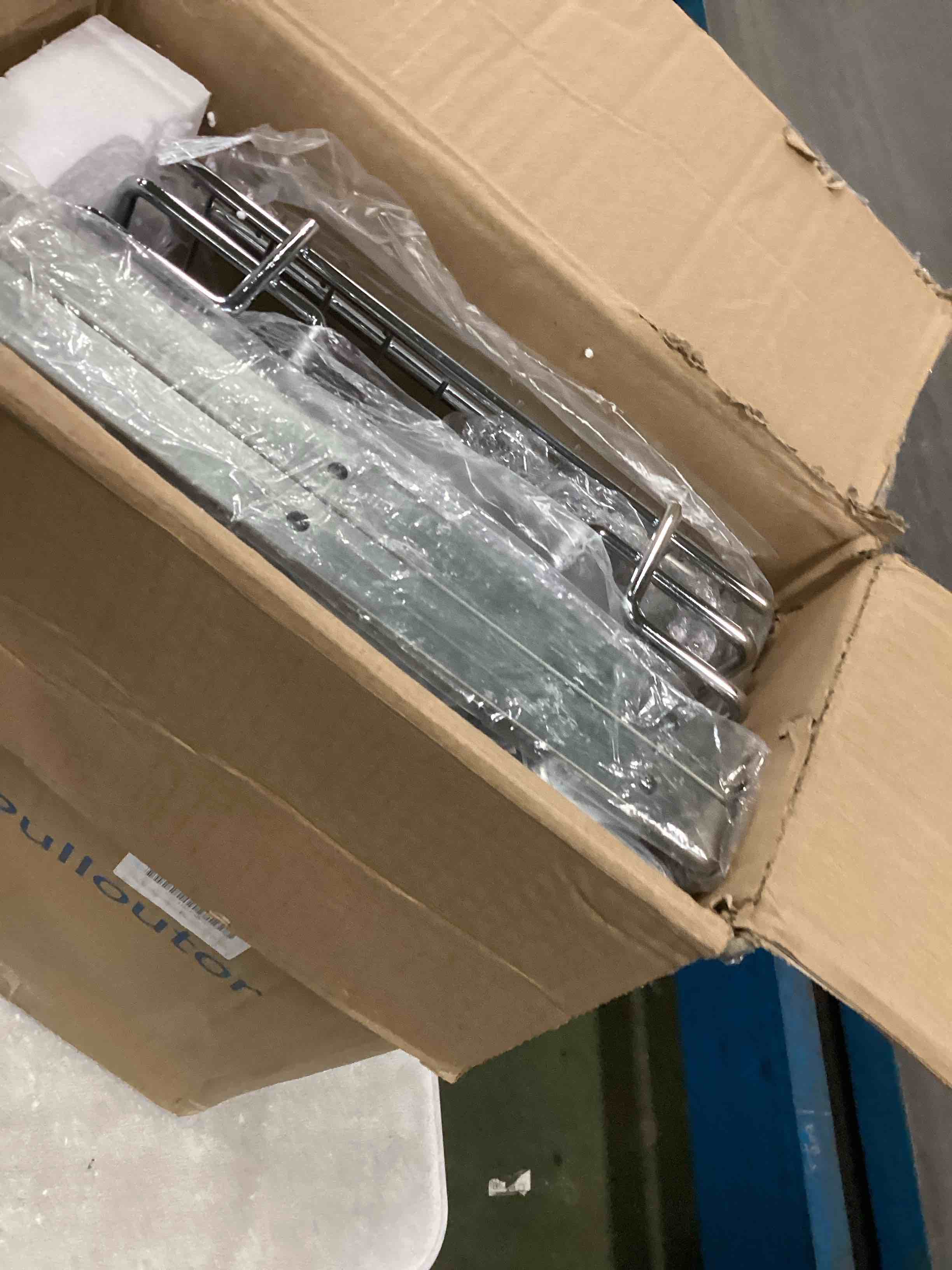 https://s3.amazonaws.com/lotting-images-prod/bidfta/PPE1834903_1734380689294.jpeg