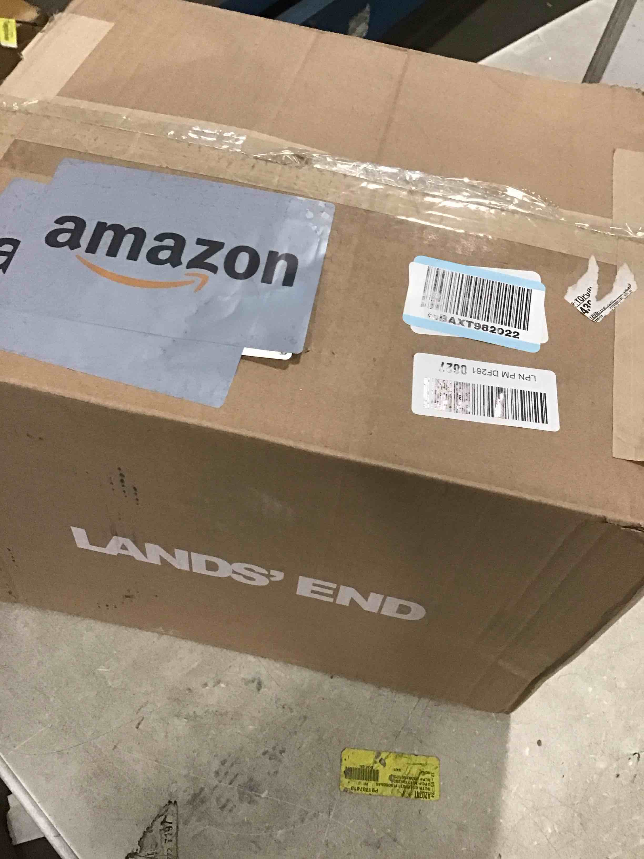 https://s3.amazonaws.com/lotting-images-prod/bidfta/PPE1835116_1734460798812.jpeg