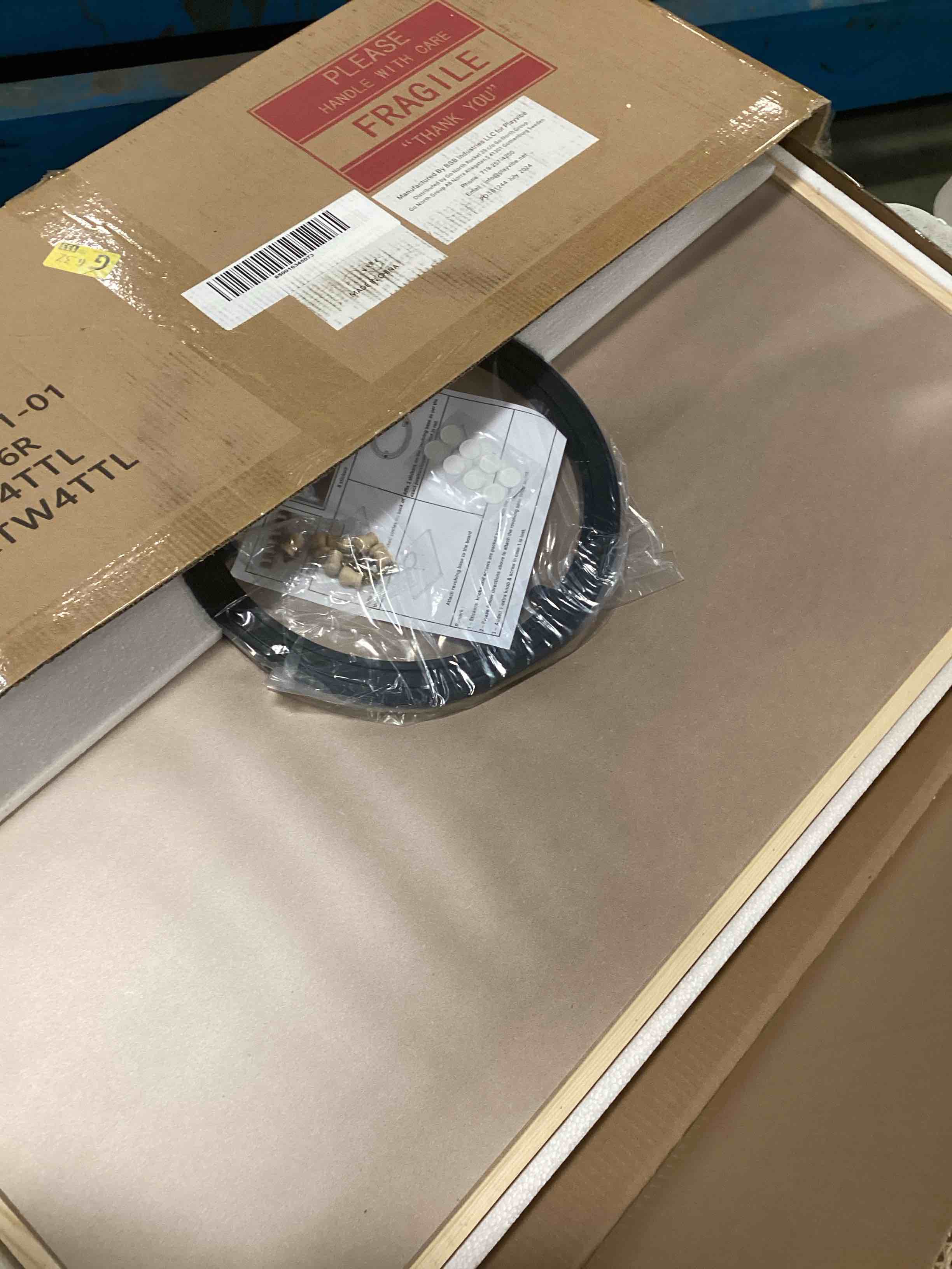 https://s3.amazonaws.com/lotting-images-prod/bidfta/PPE1835583_1734619960819.jpeg