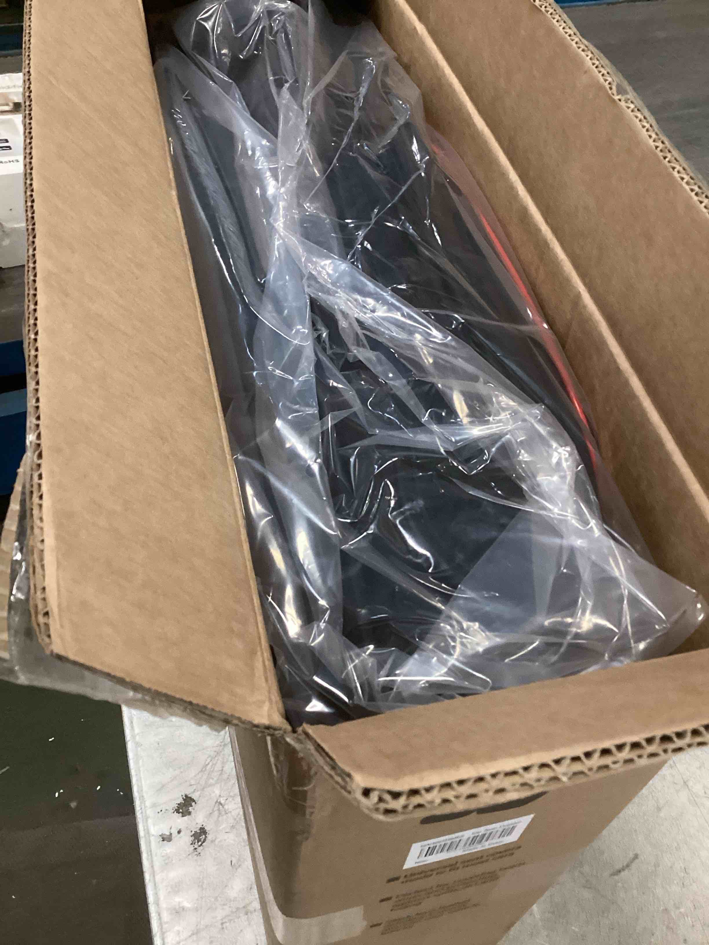 https://s3.amazonaws.com/lotting-images-prod/bidfta/PPE1835659_1734632774871.jpeg