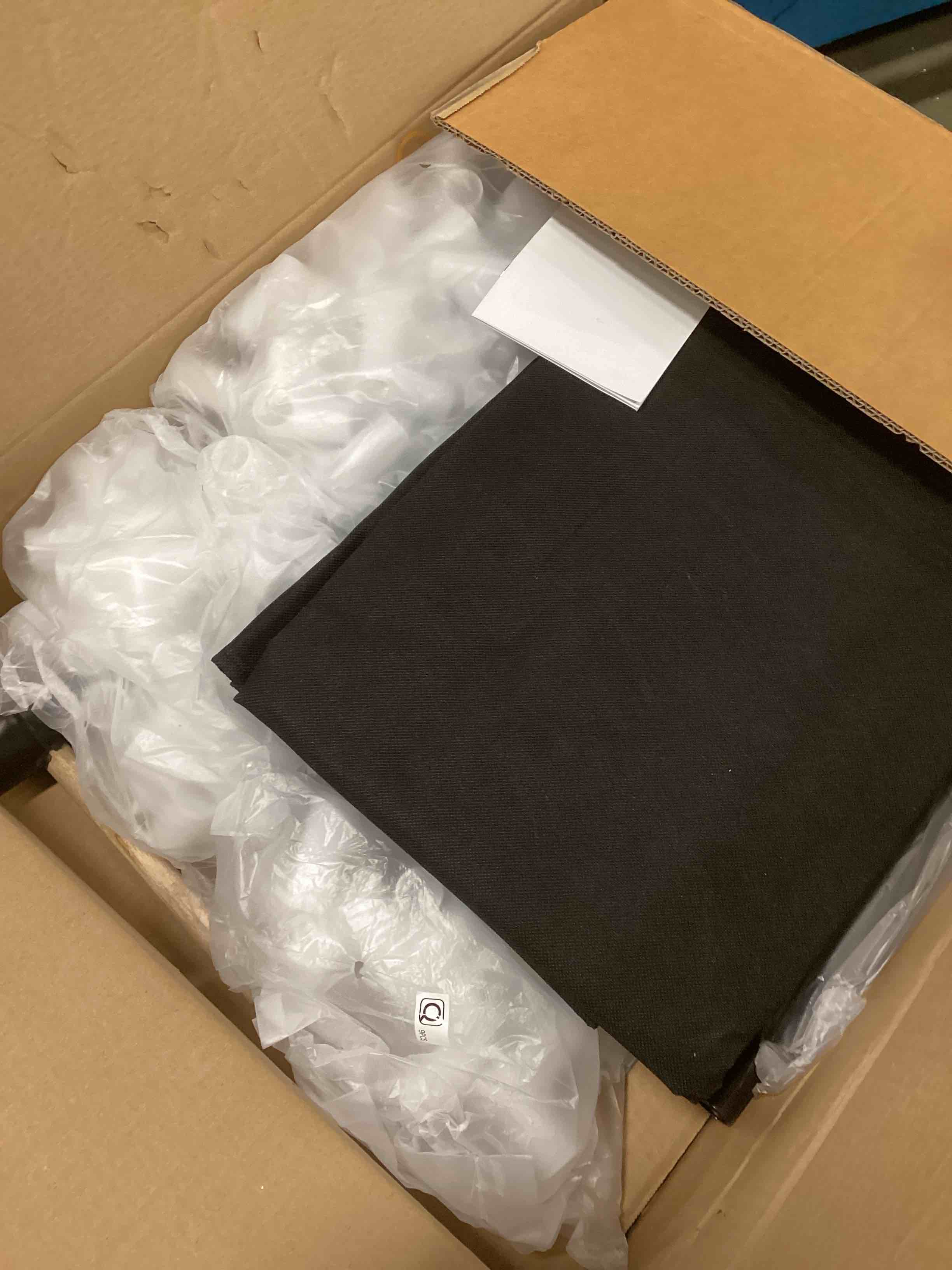 https://s3.amazonaws.com/lotting-images-prod/bidfta/PPE1835668_1734633776645.jpeg