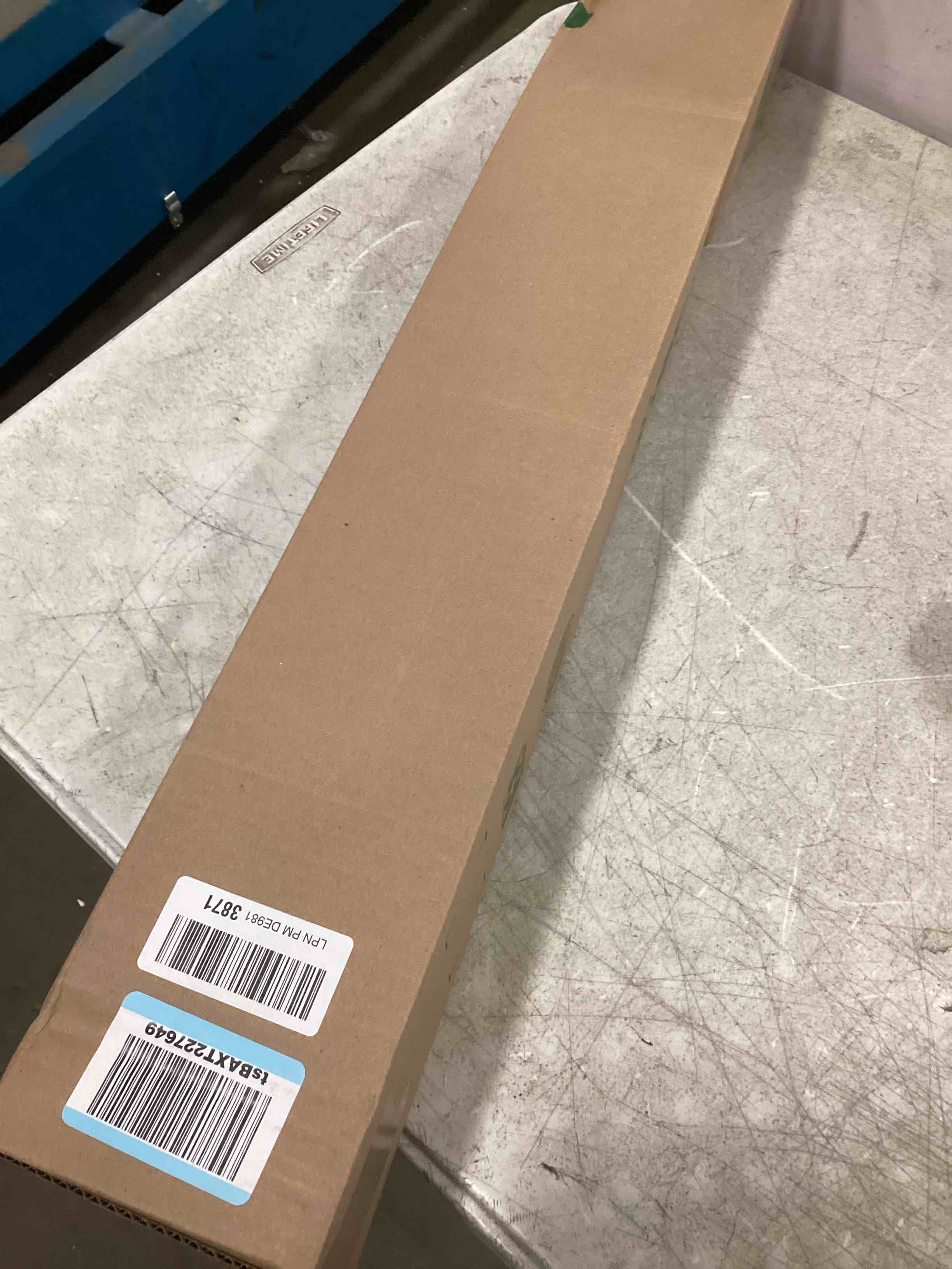 https://s3.amazonaws.com/lotting-images-prod/bidfta/PPE1835669_1734633826810.jpeg