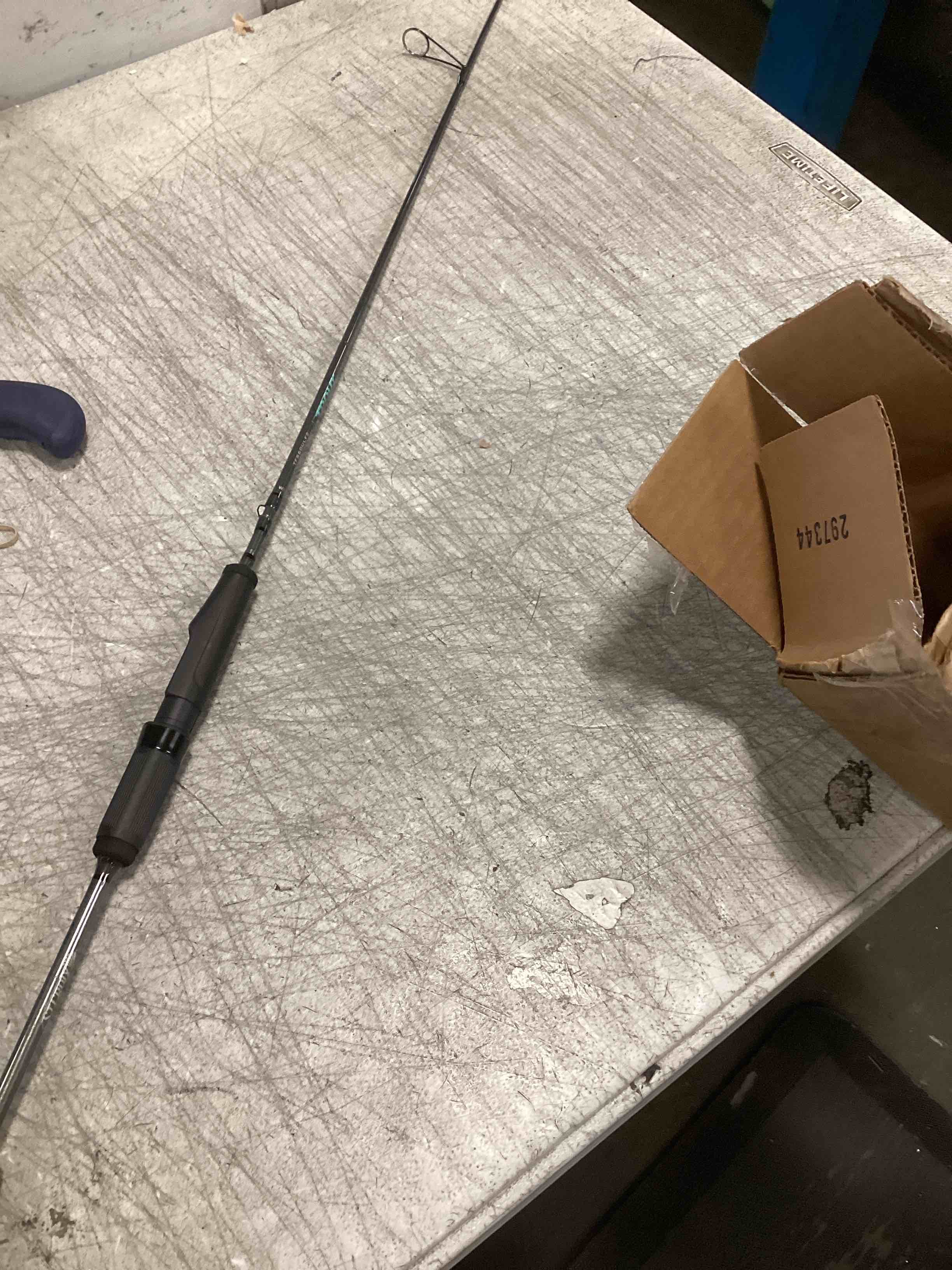 https://s3.amazonaws.com/lotting-images-prod/bidfta/PPE1836262_1734974310446.jpeg