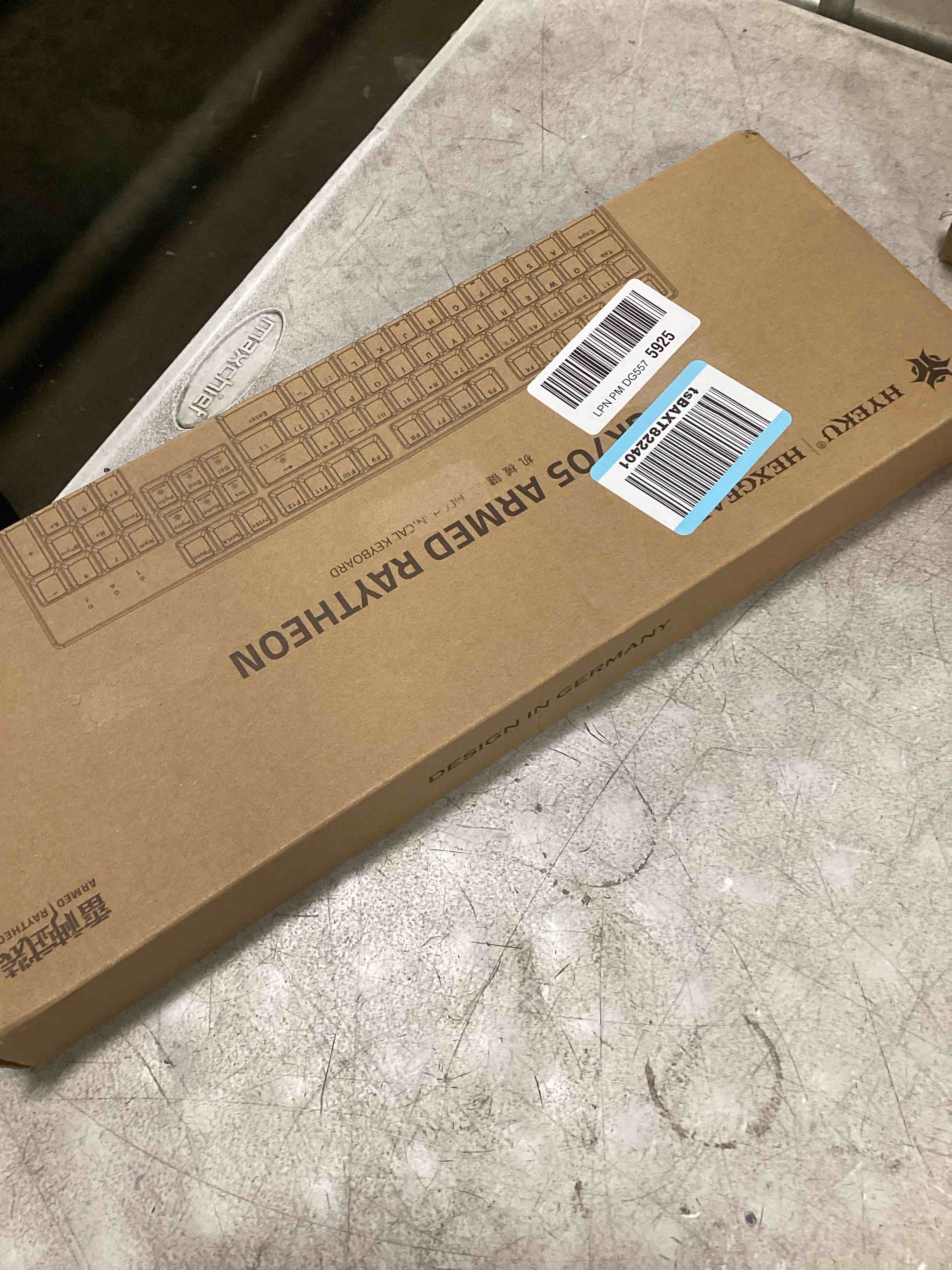 https://s3.amazonaws.com/lotting-images-prod/bidfta/PPE1836412_1735045431908.jpeg