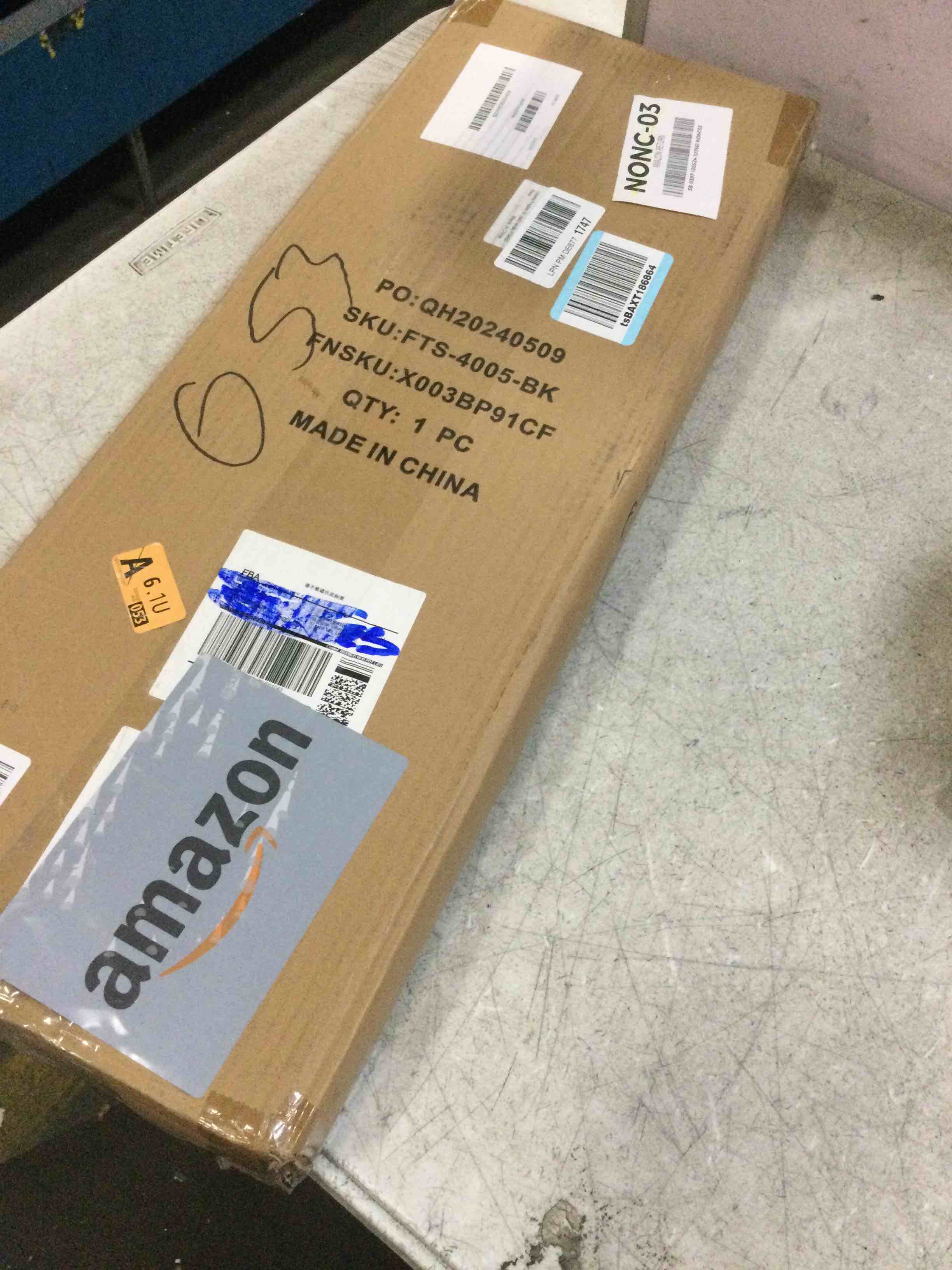 https://s3.amazonaws.com/lotting-images-prod/bidfta/PPE1836687_1735221129047.jpeg
