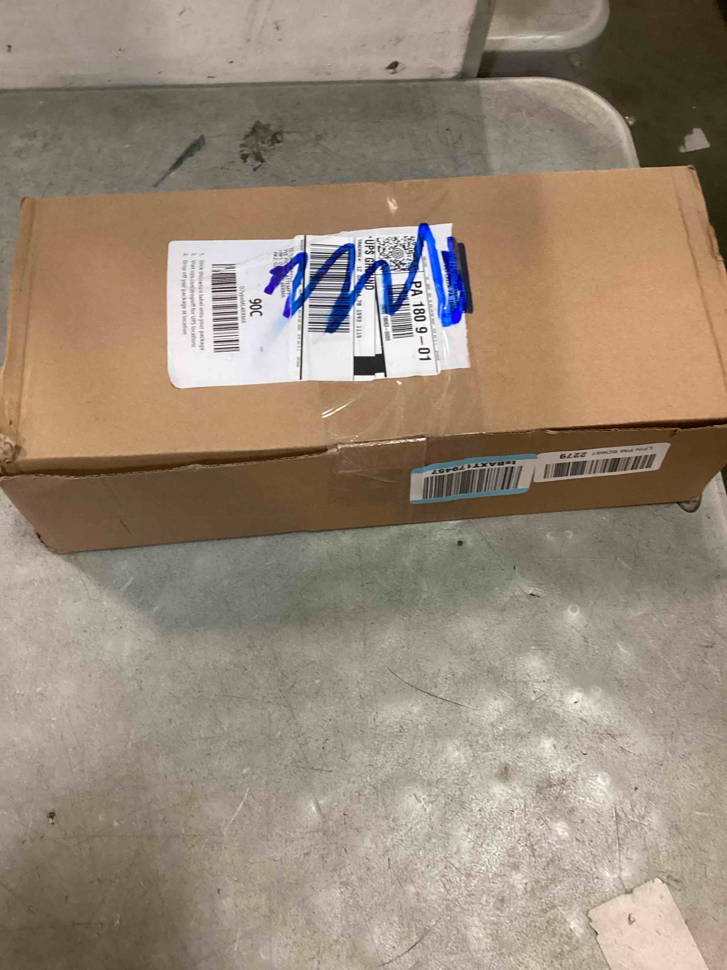 https://s3.amazonaws.com/lotting-images-prod/bidfta/PPE1836926_1735310251005.jpeg