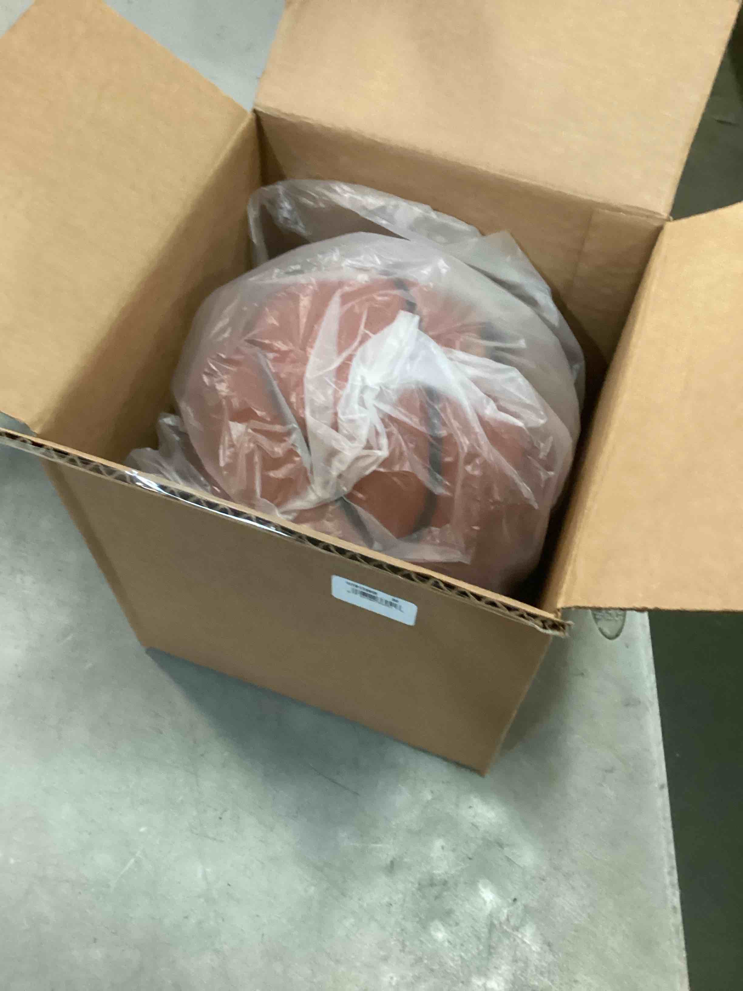 https://s3.amazonaws.com/lotting-images-prod/bidfta/PPE1836951_1735313452142.jpeg