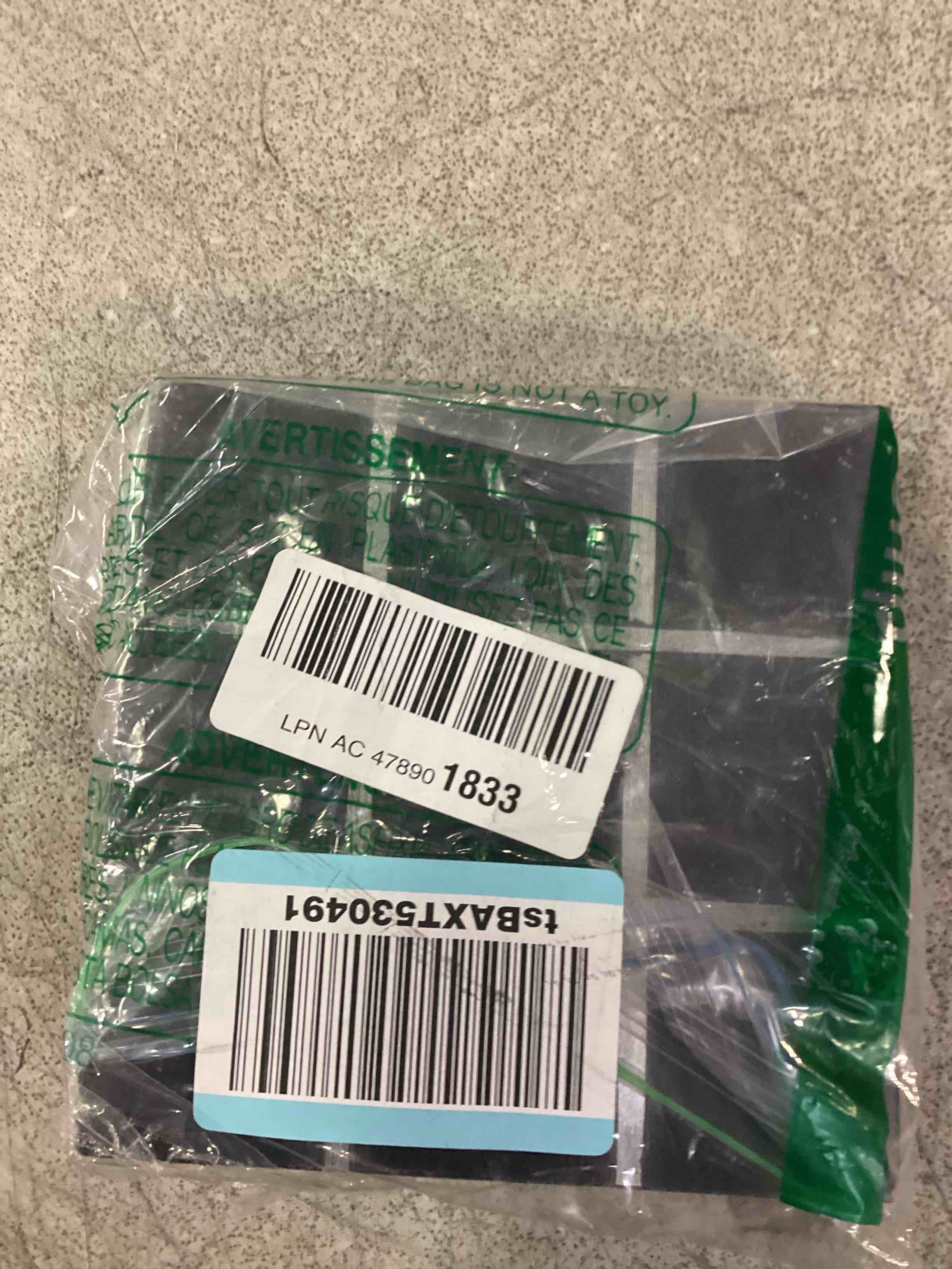 https://s3.amazonaws.com/lotting-images-prod/bidfta/PPE1837058_1732287018082.jpeg