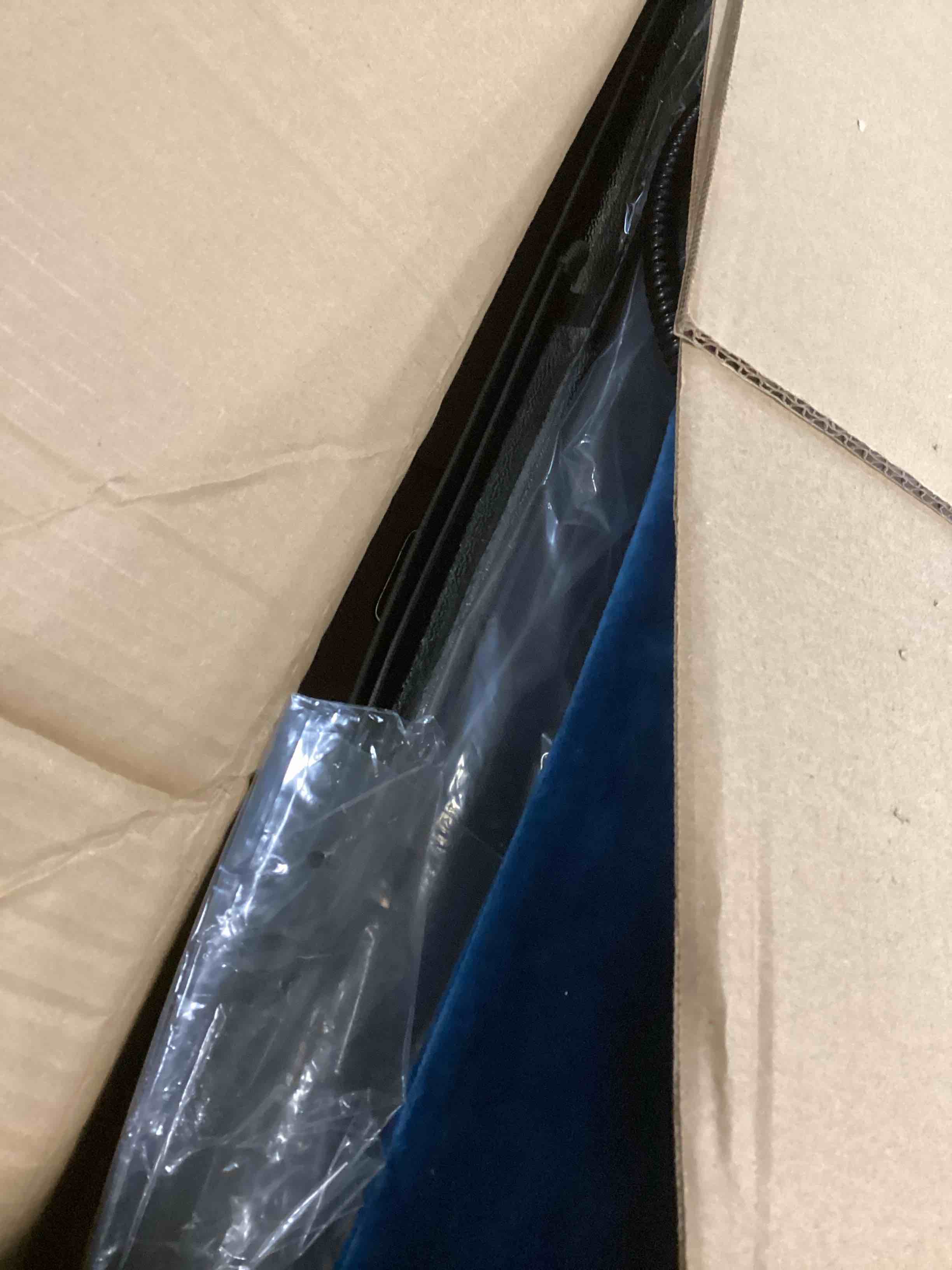https://s3.amazonaws.com/lotting-images-prod/bidfta/PPE1837595_1734956829604.jpeg